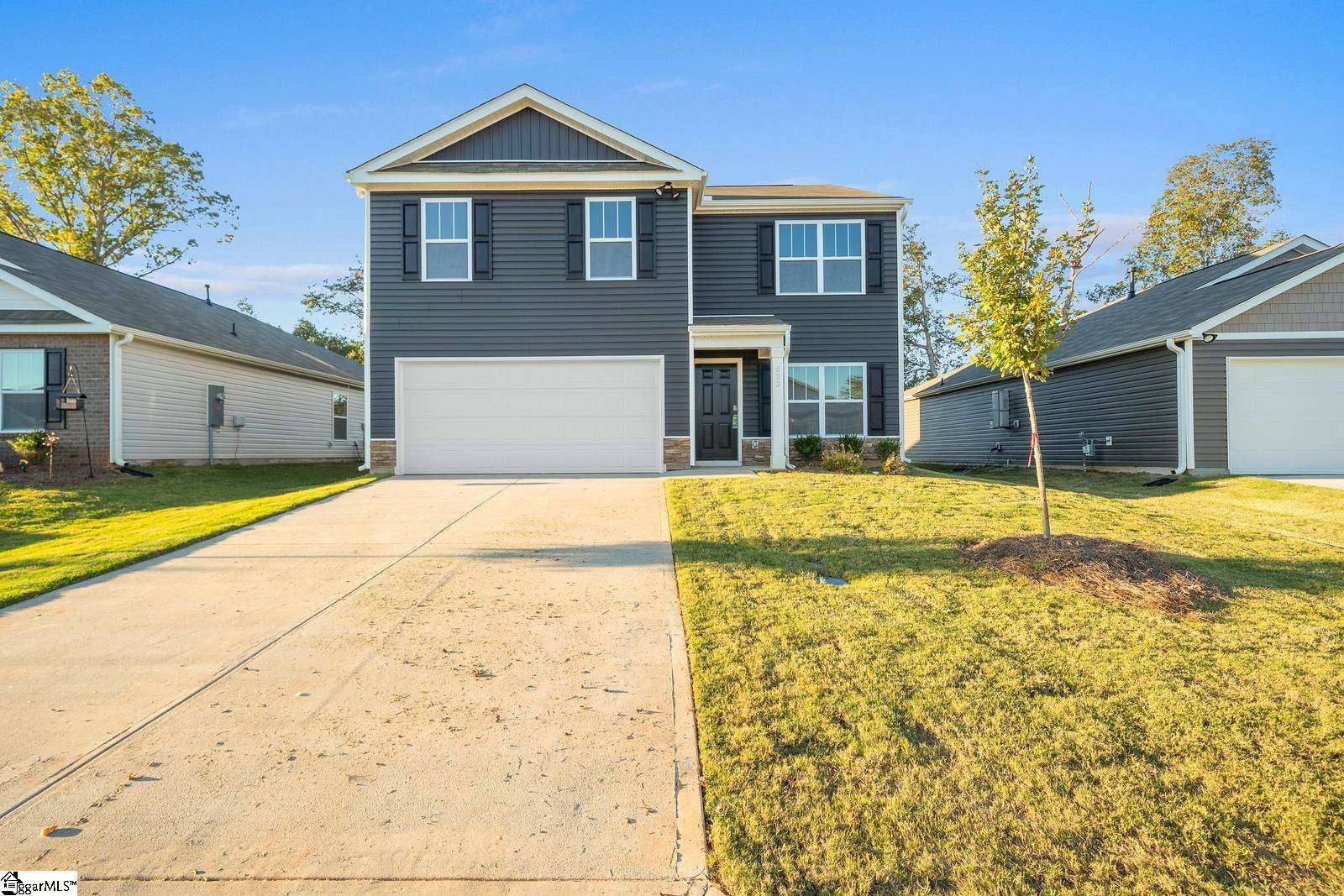 Woodruff, SC 29388,823 Wolverine Lane