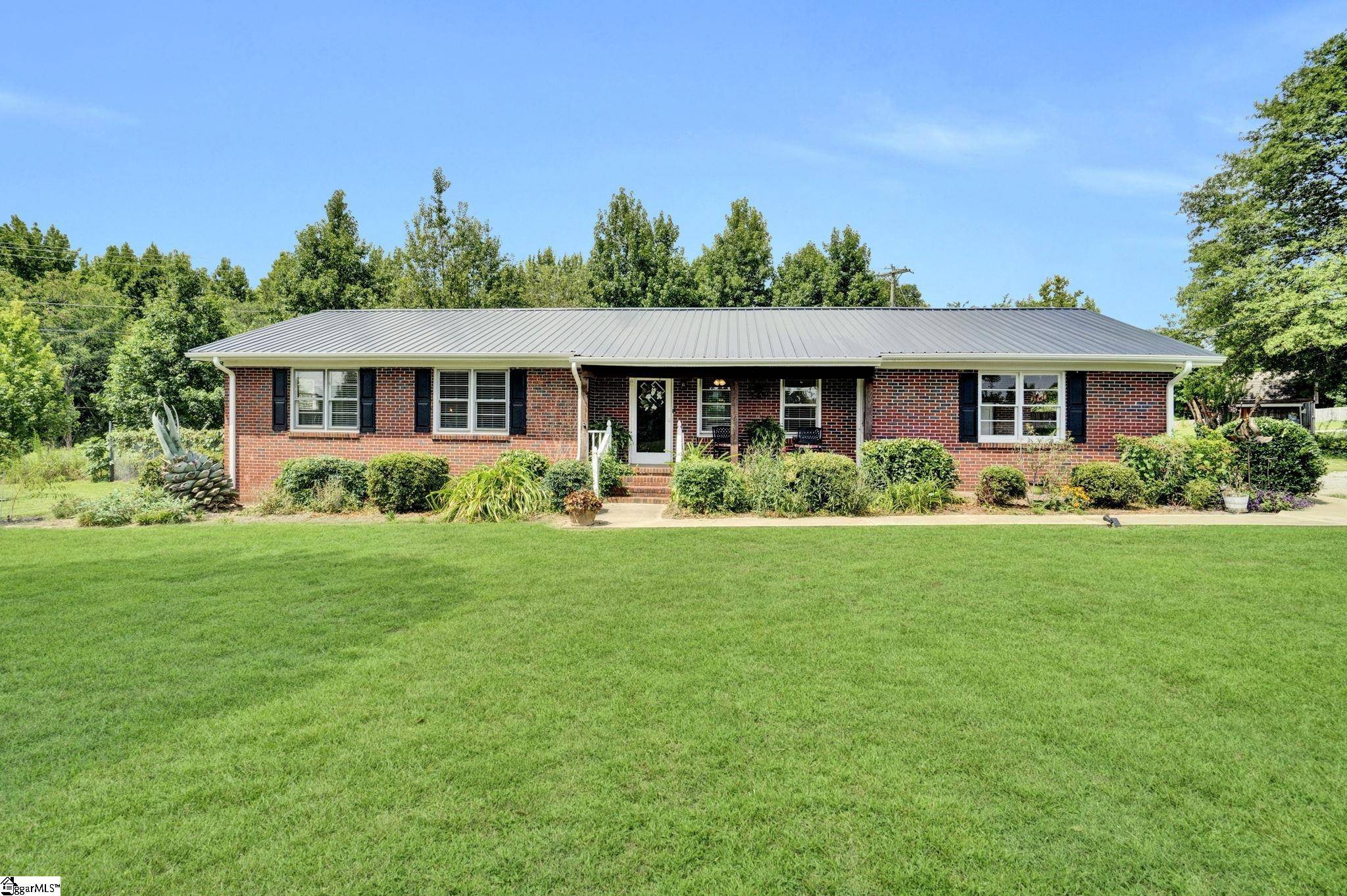 Simpsonville, SC 29681,214 Lakeview Terrace