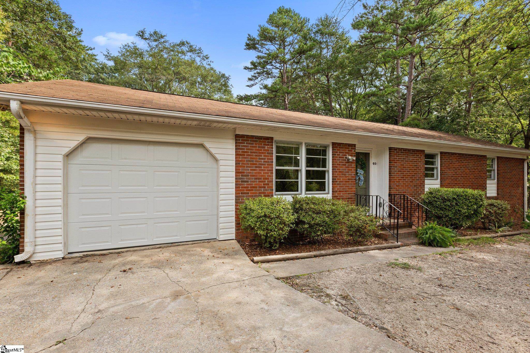 Taylors, SC 29687,410 Pinnacle Drive