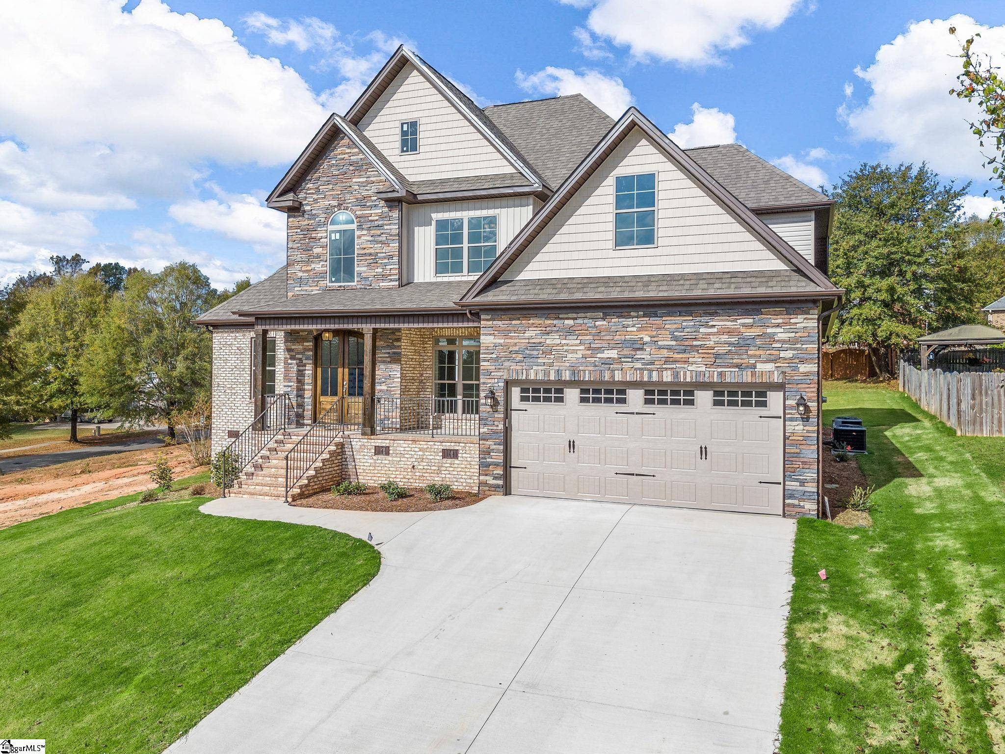 Roebuck, SC 29376,707 Tallulah Court