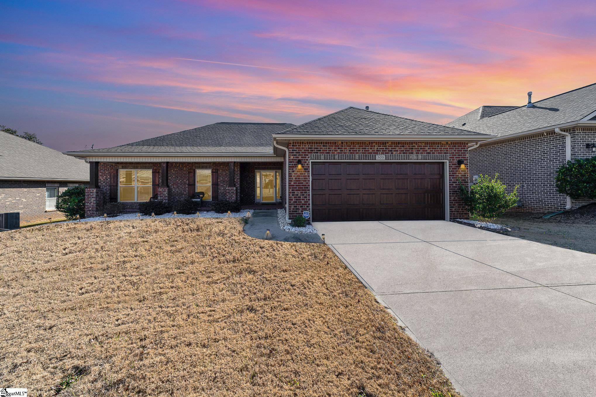 Simpsonville, SC 29681,305 Rabbit Run Trail