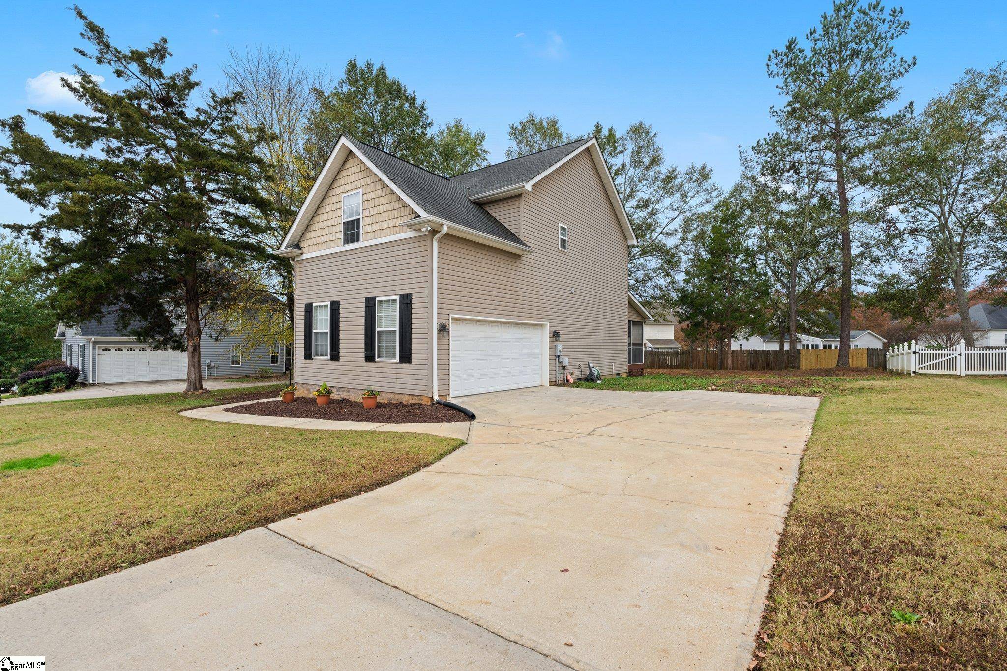 Simpsonville, SC 29681,5 Manorwood Court