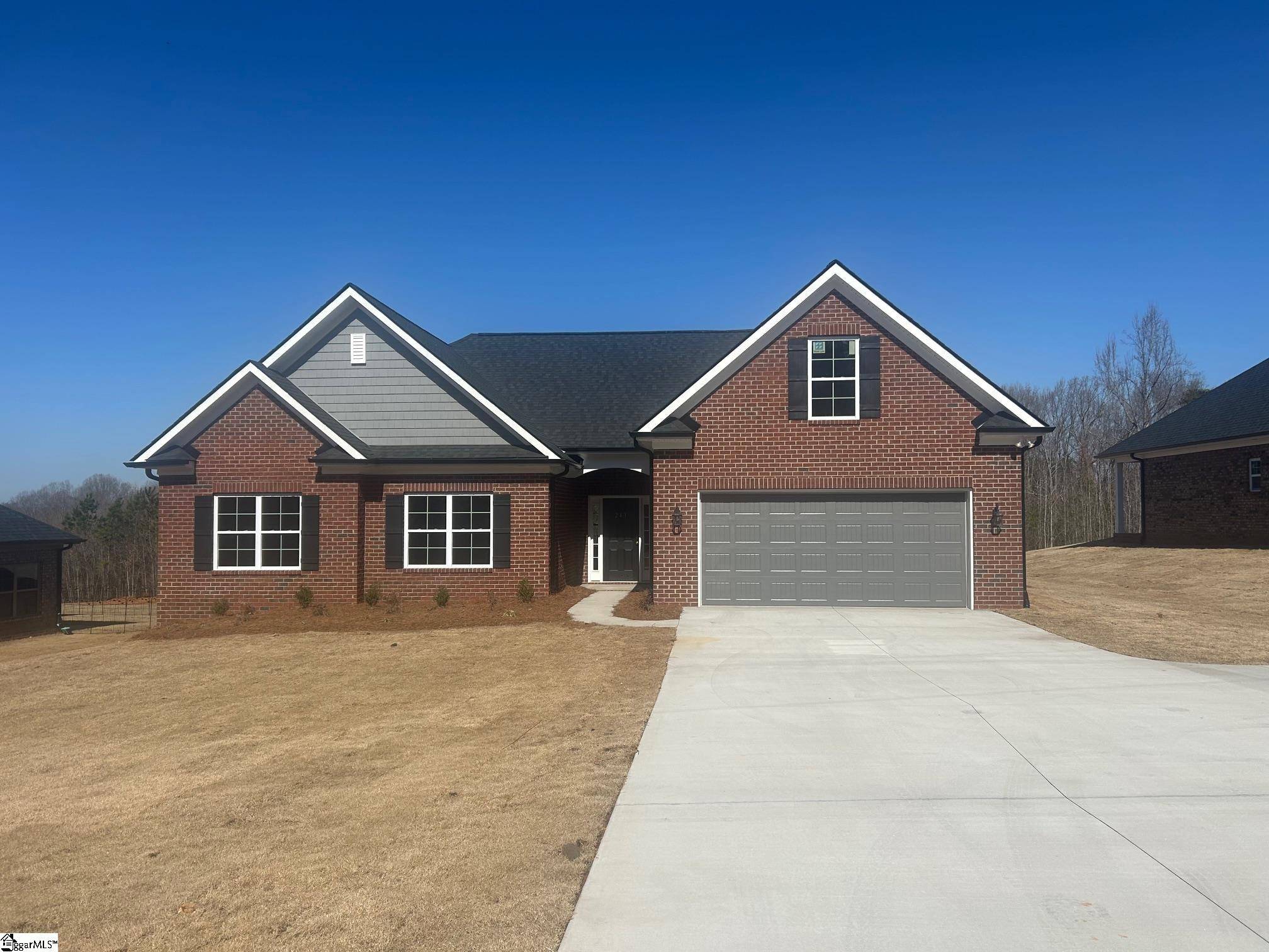 Wellford, SC 29385,241 Carriage Gate Drive