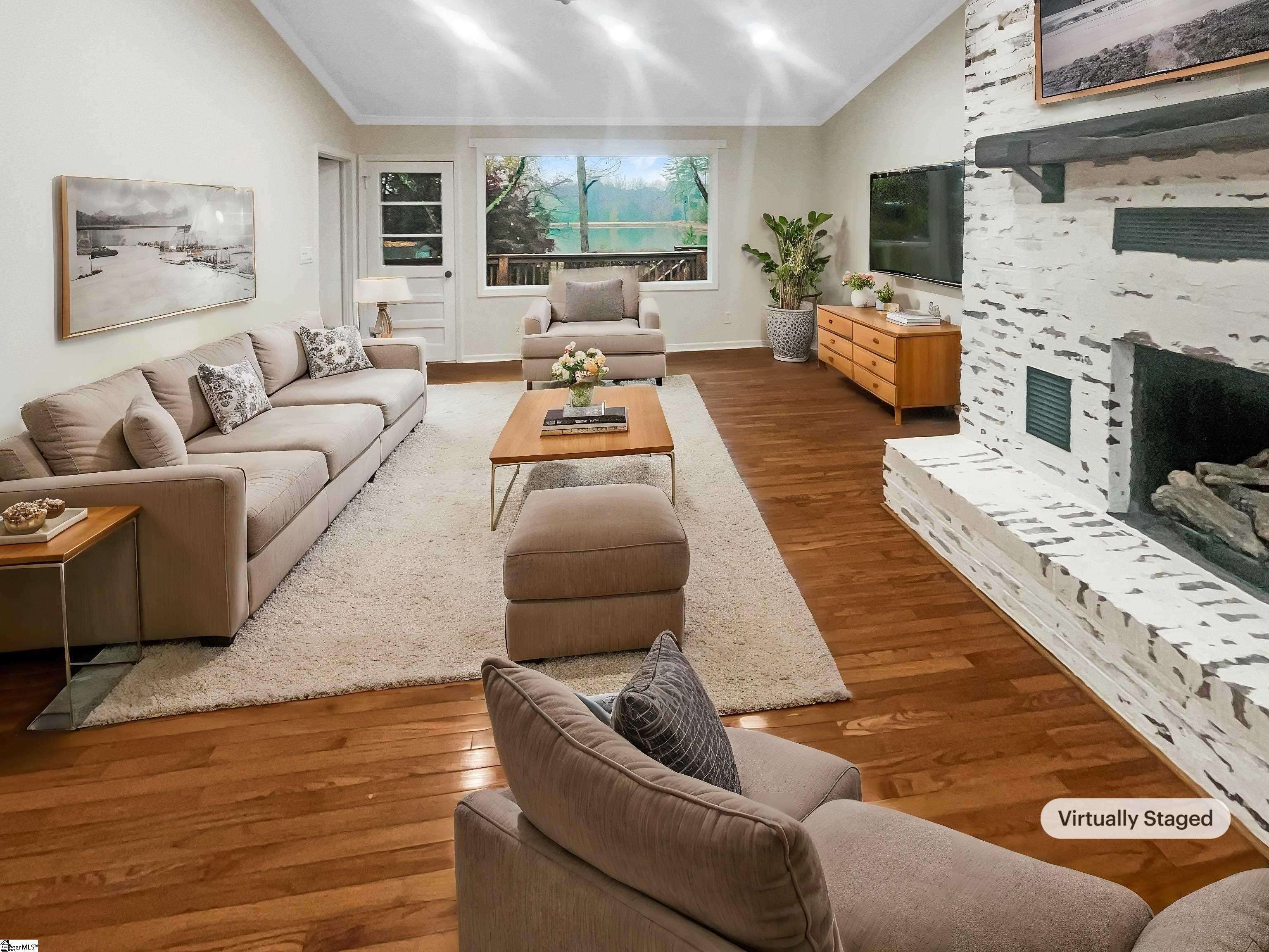 Easley, SC 29642,204 Robinall Drive