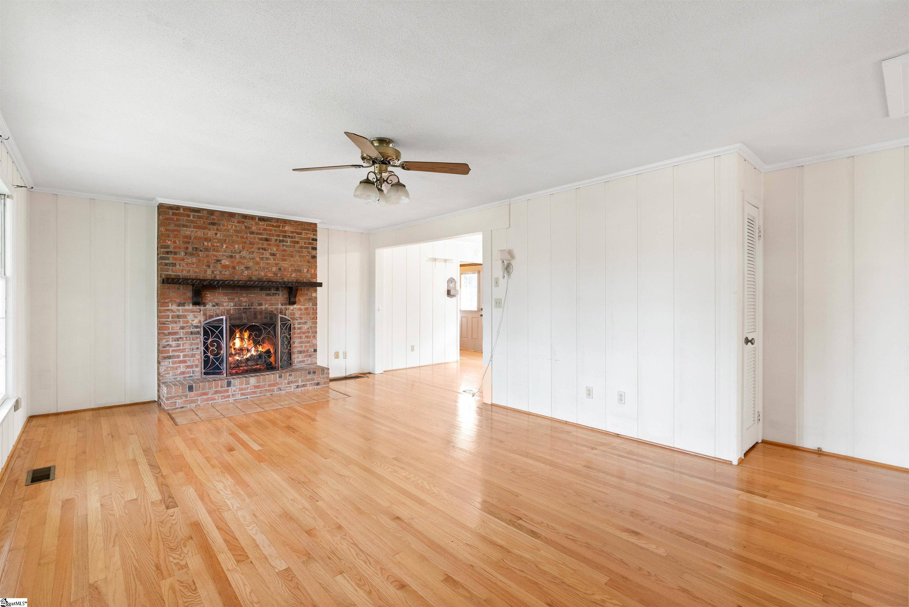 Campobello, SC 29322-8598,325 Wall Street