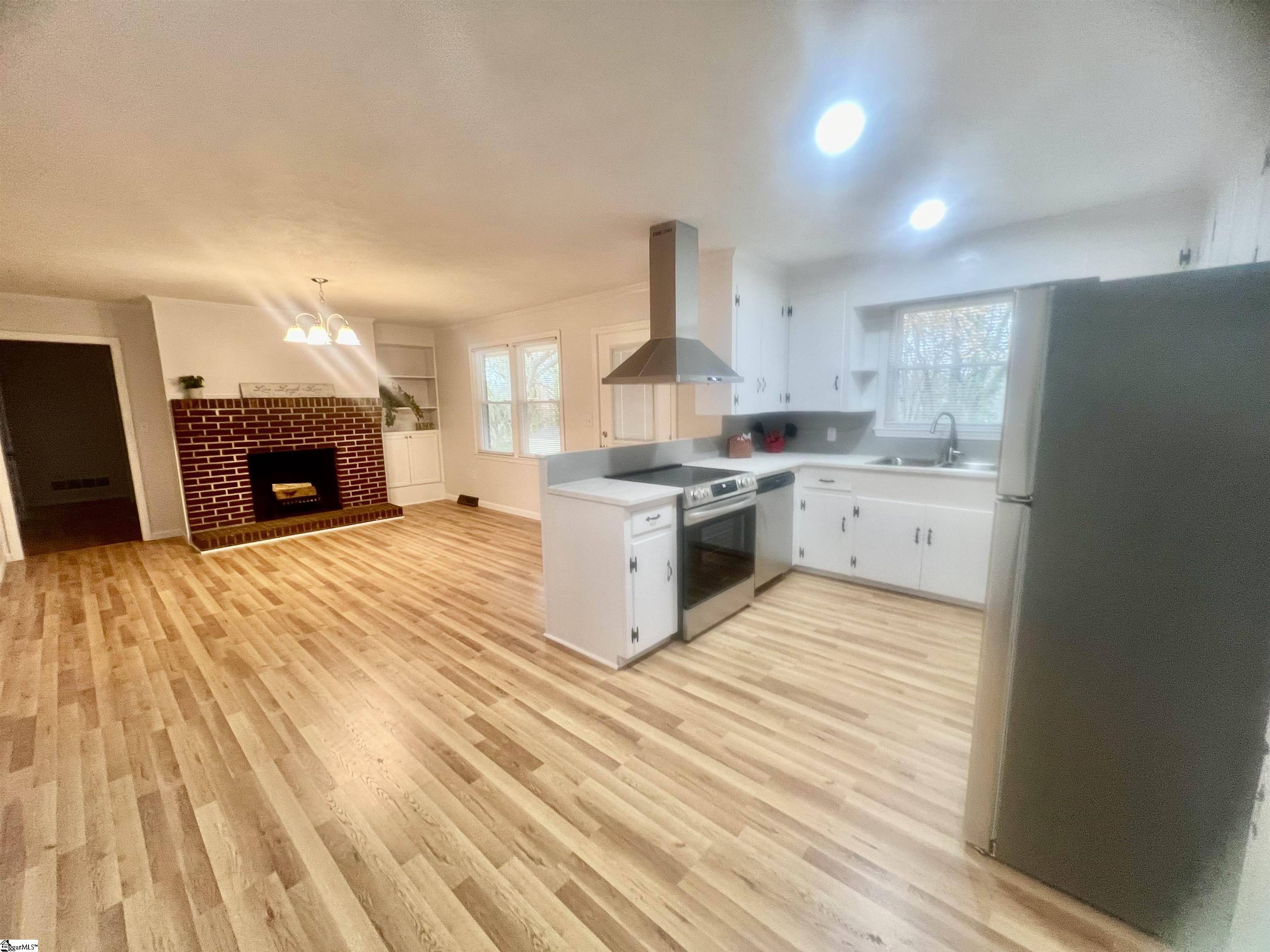 Anderson, SC 29624,1005 Brock Street