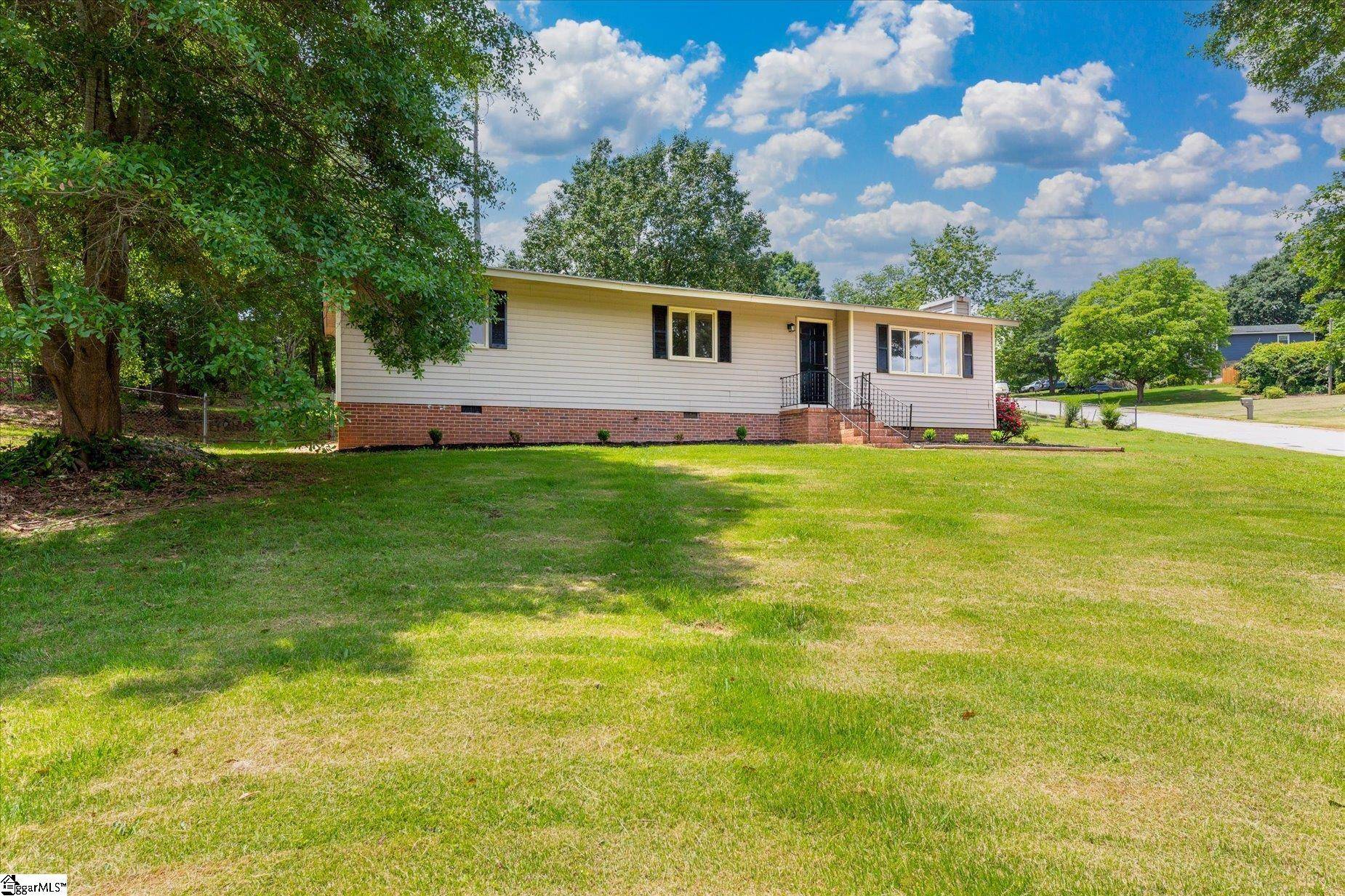 Easley, SC 29640,107 Sherry Lane