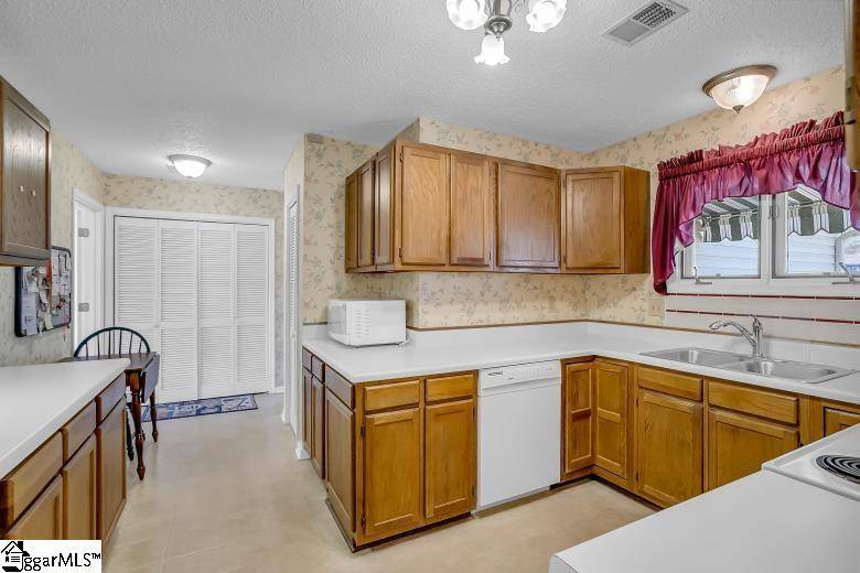 Greenville, SC 29615,204 Lakeside Circle