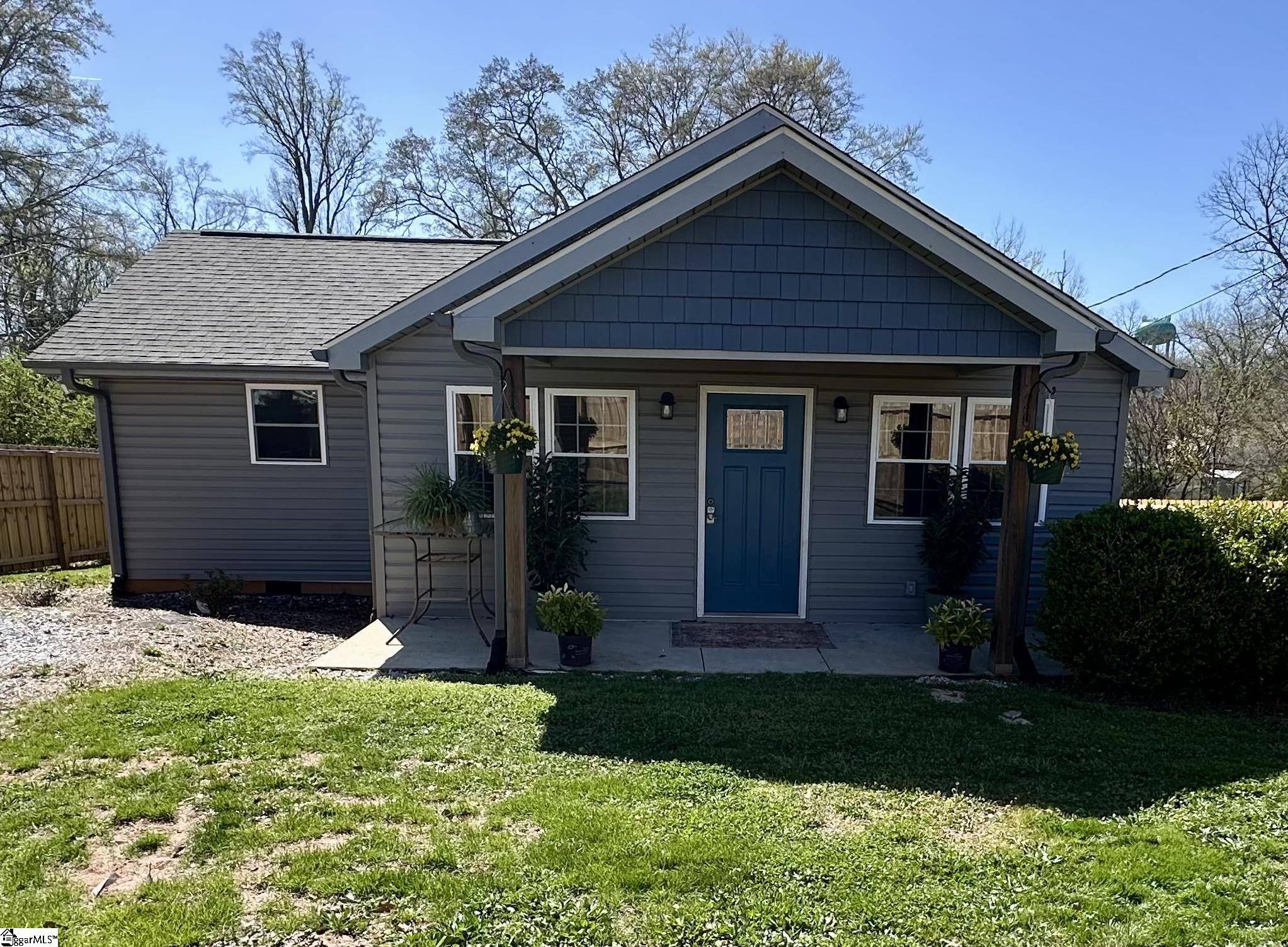 Seneca, SC 29678,204 Goddard Avenue