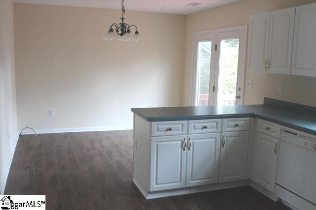 Simpsonville, SC 29681,312 Cresthaven Place