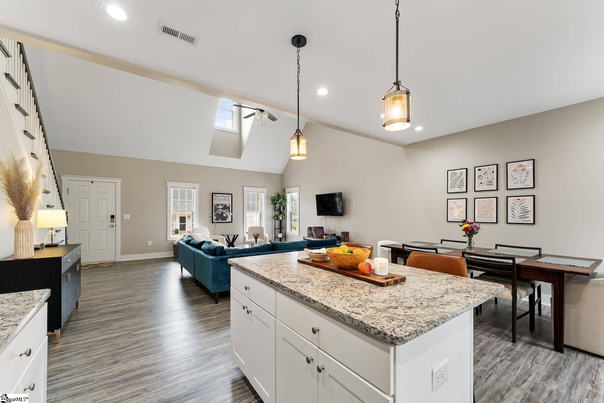 Central, SC 29630,103 W Chestnut Circle