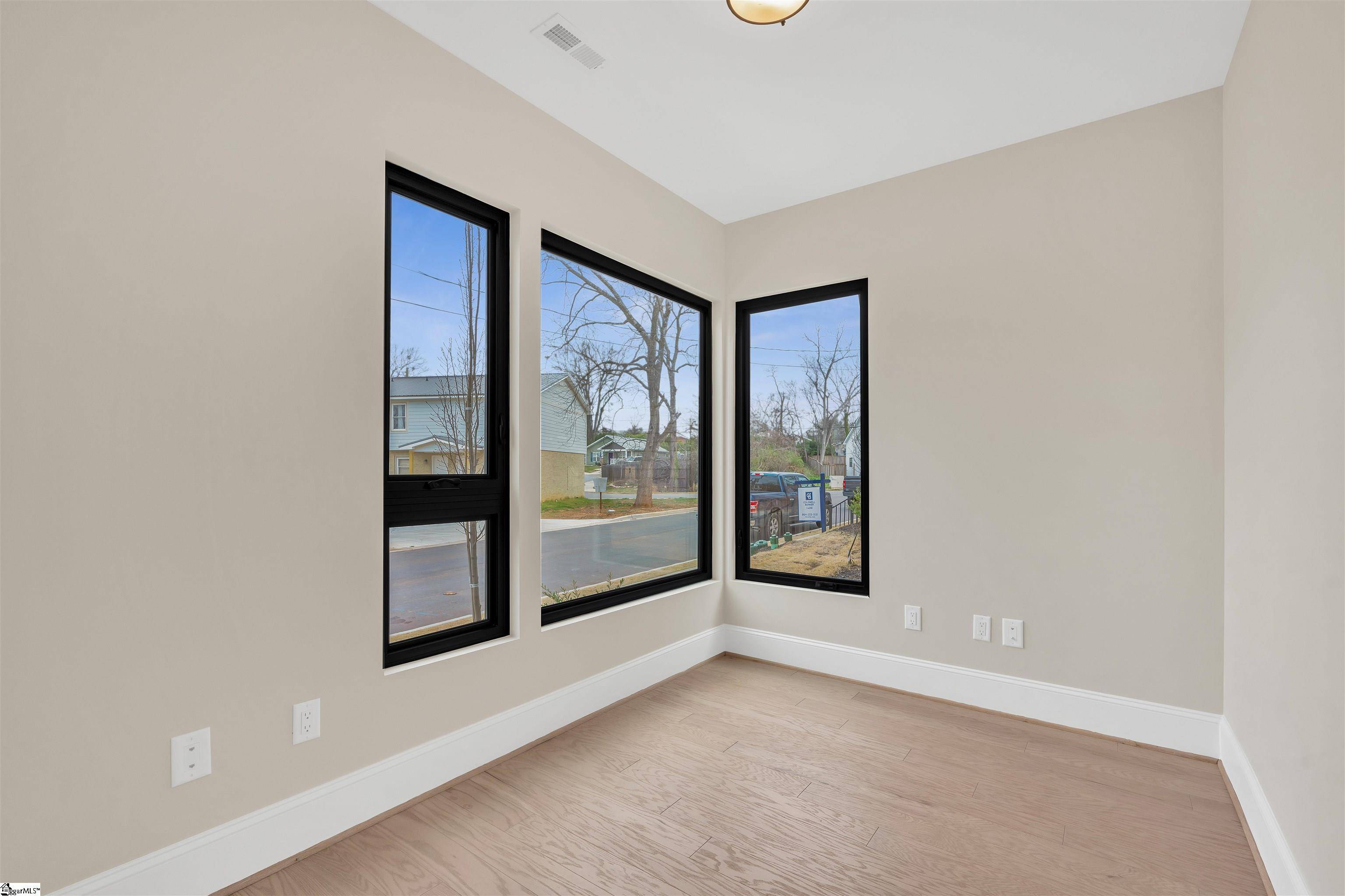 Greenville, SC 29601,15 Conwell Street