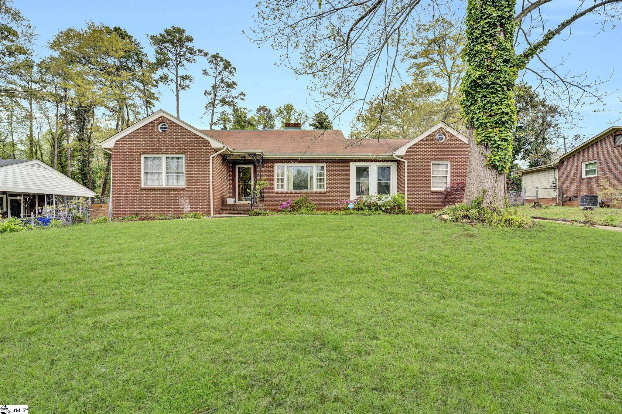 Spartanburg, SC 29302,109 Anita Court