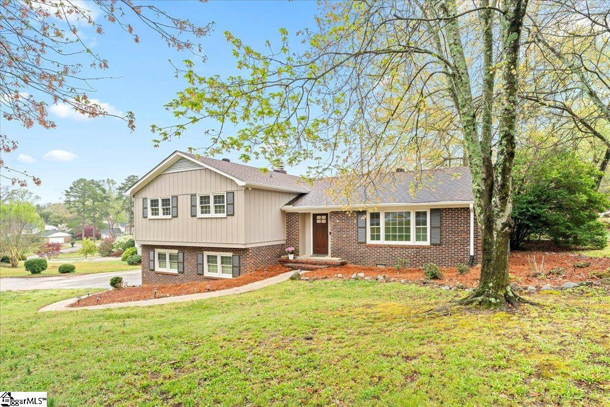Taylors, SC 29687,2 E Indian Trail