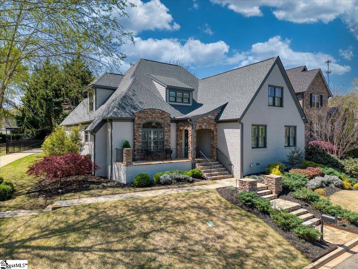 Greenville, SC 29609,21 Paddington Avenue