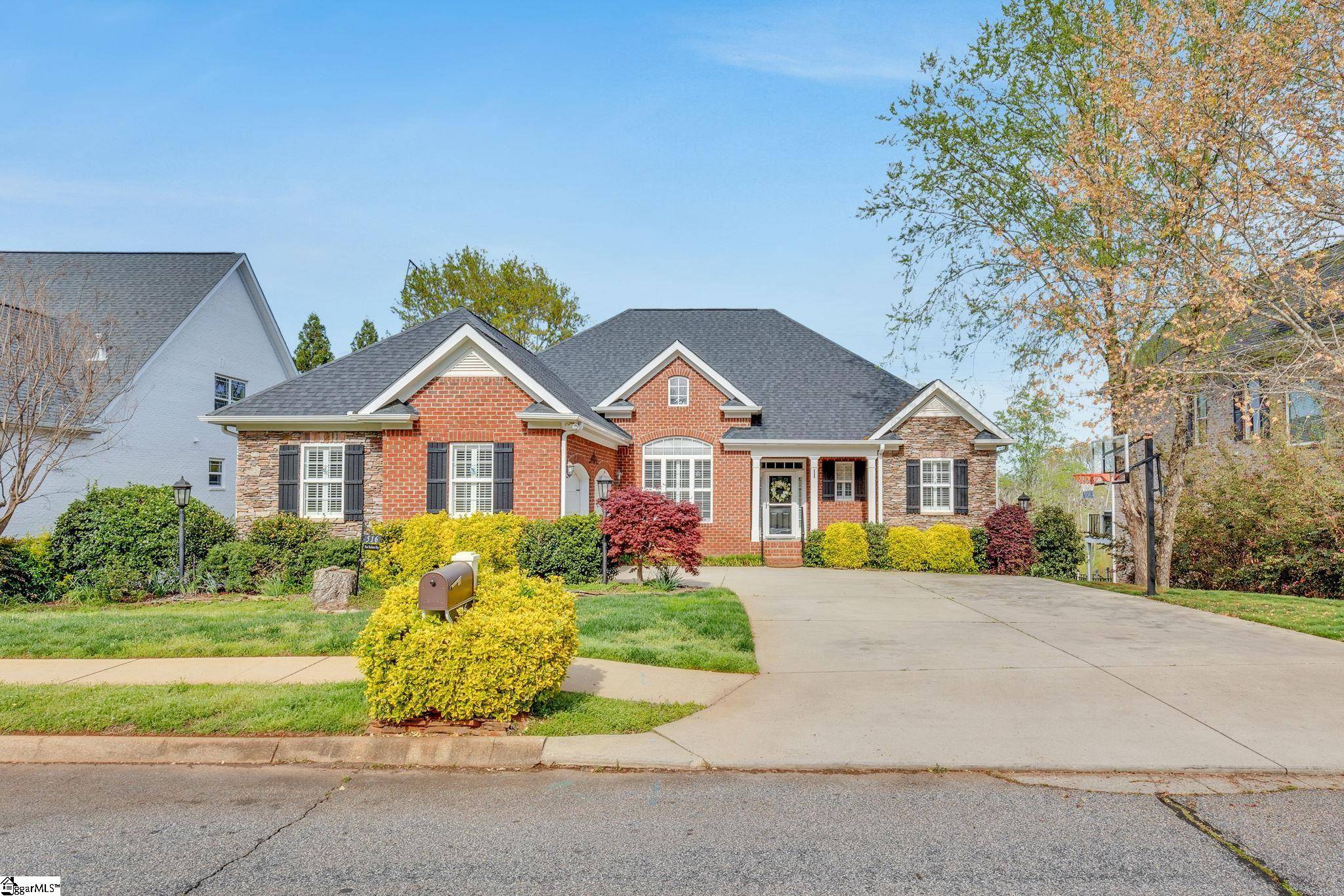 Greer, SC 29650,516 New Tarleton Way