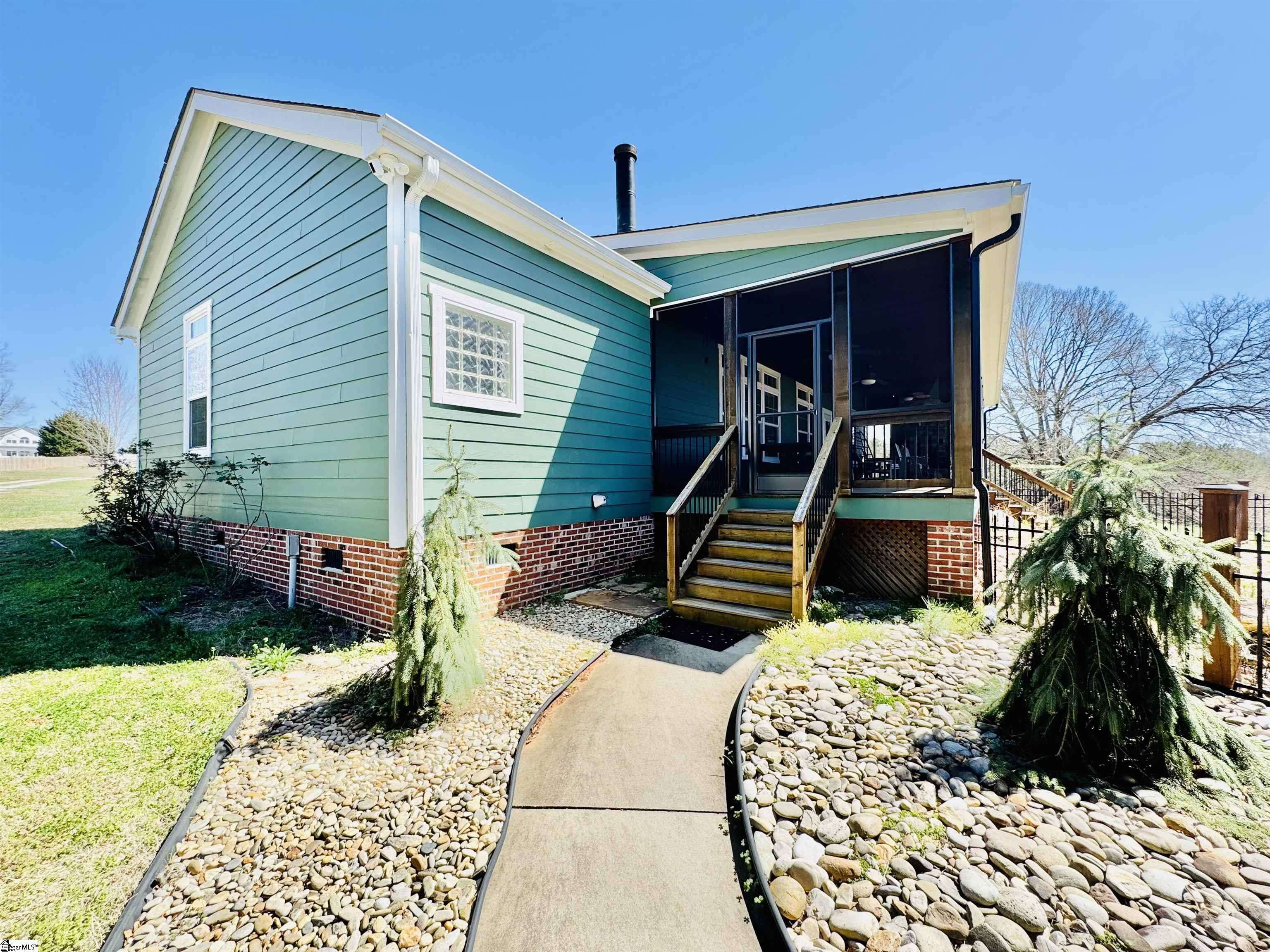 Pelzer, SC 29669,212 Holland Ford Road
