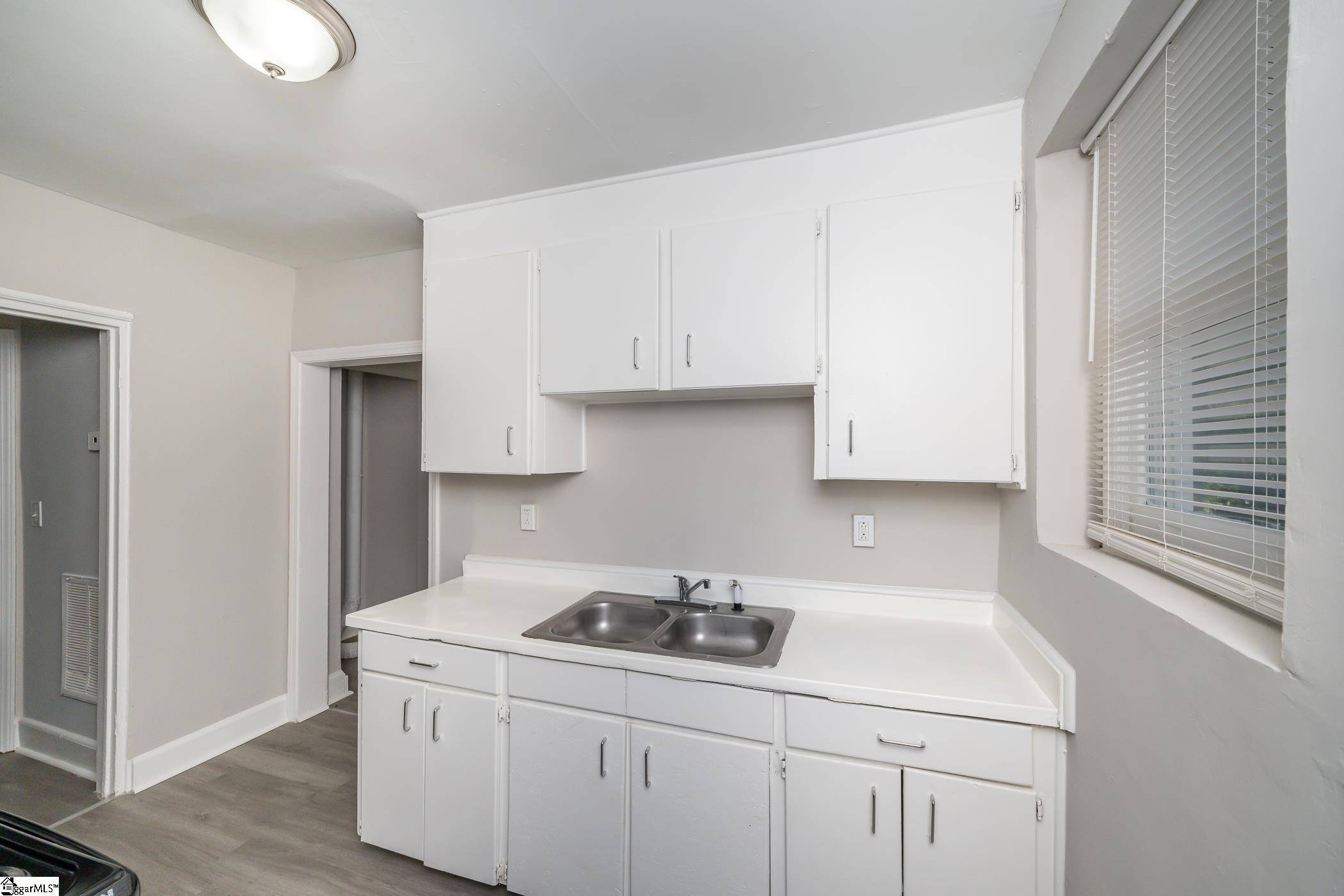 Greenville, SC 29605,13 Brookforest Drive
