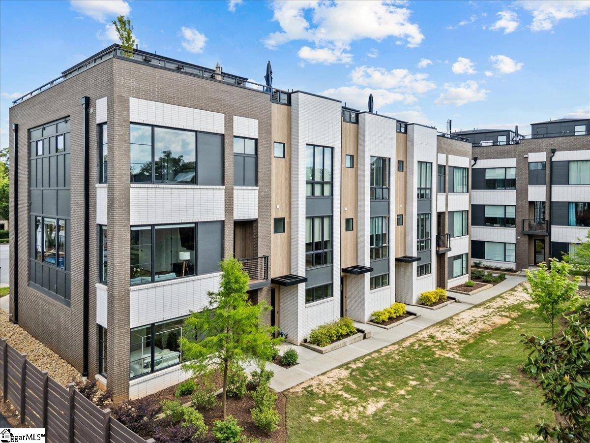 Greenville, SC 29601,102 Noma Terrace Way