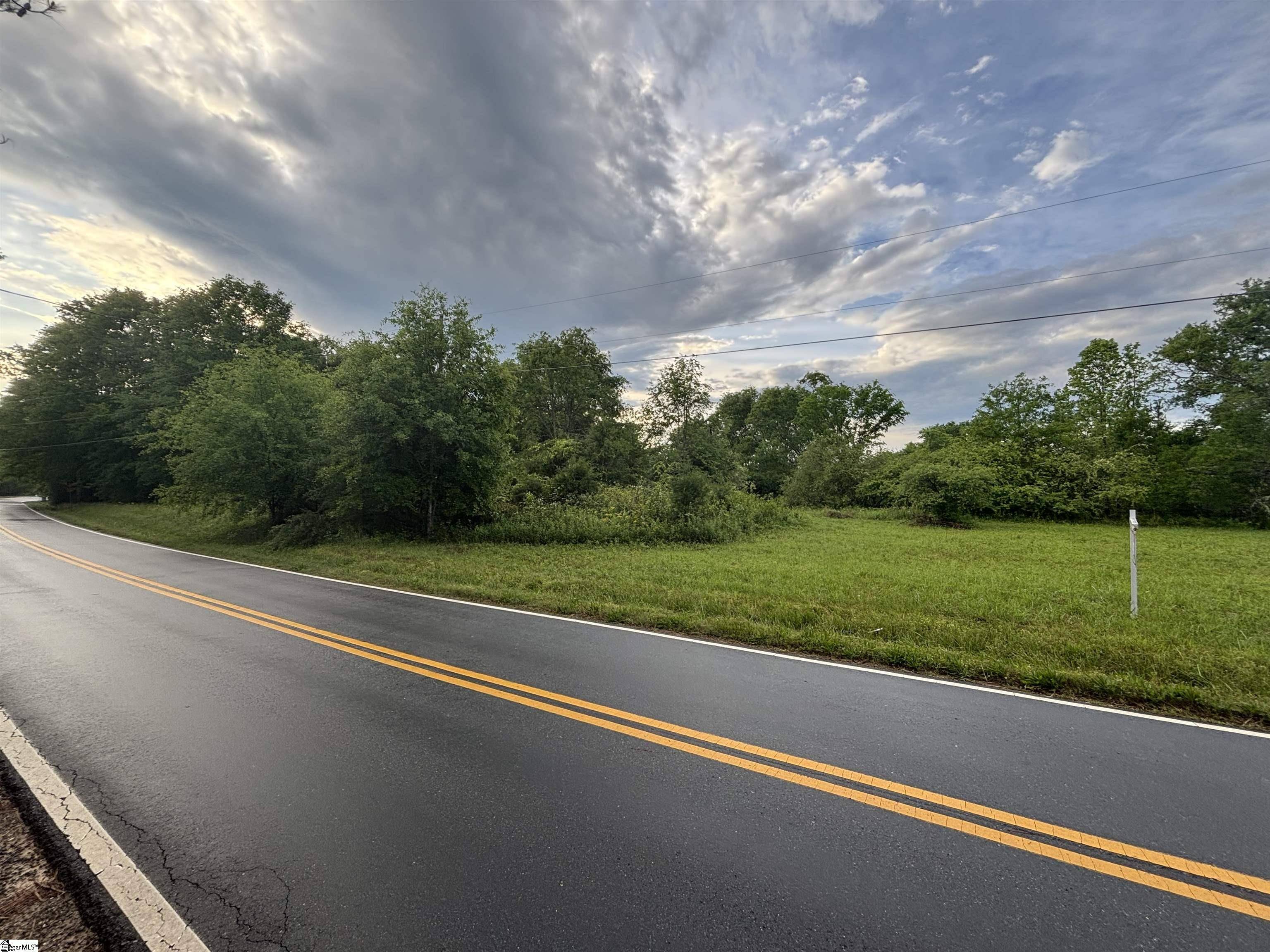 Gray Court, SC 29645,237B Places Drive