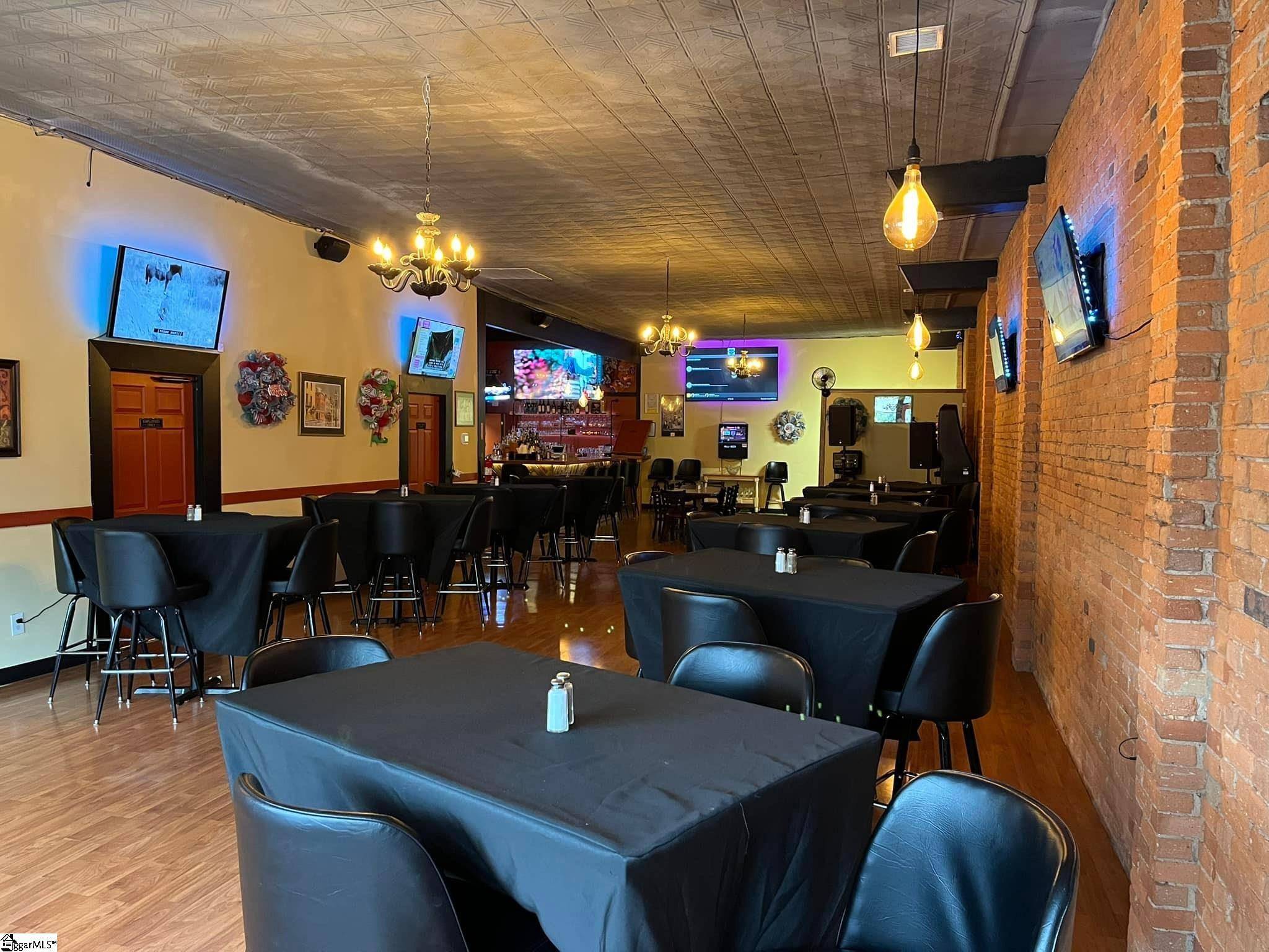 Inman, SC 29349,10 S Main Street