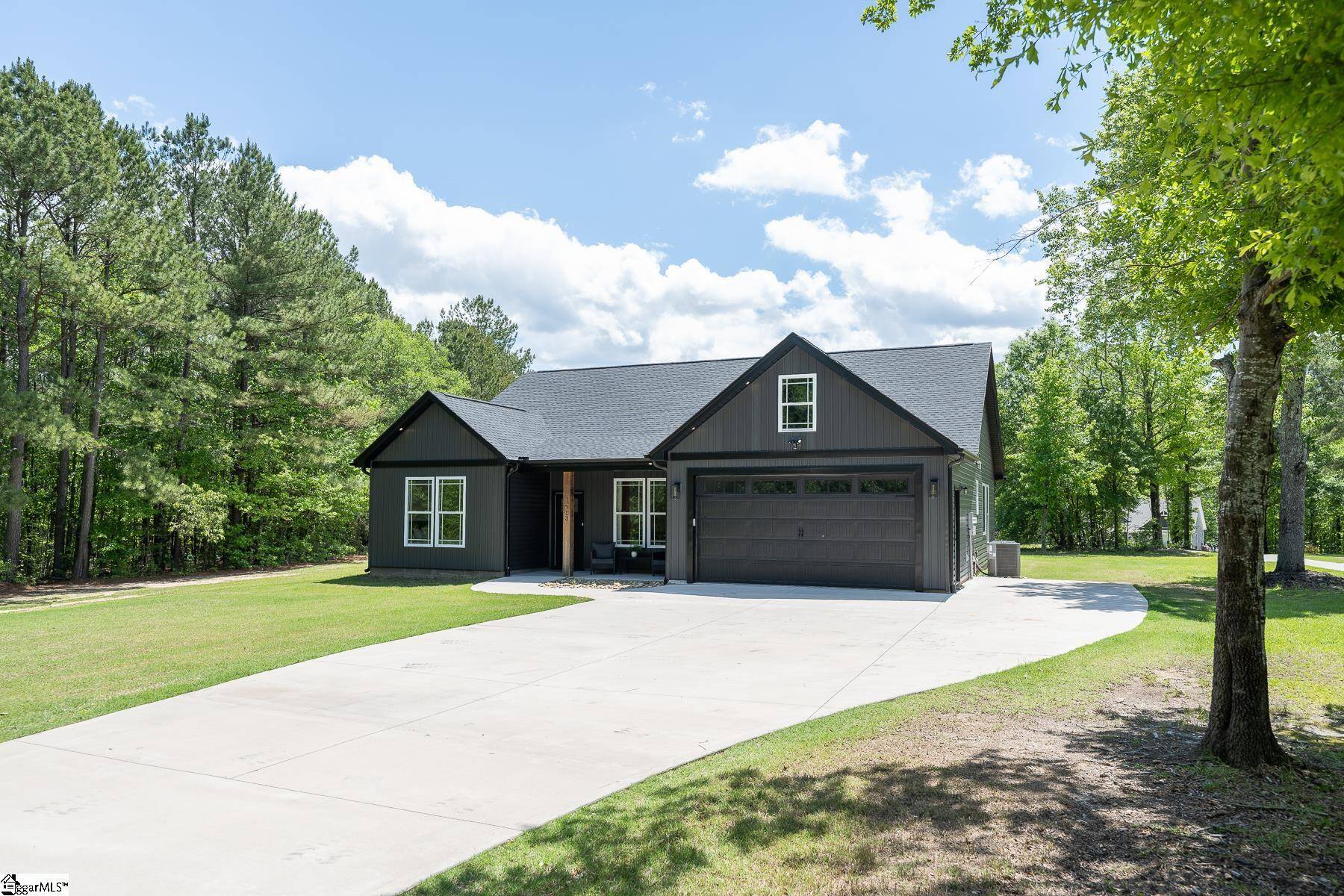 Campobello, SC 29322,713 Bradley Dill Road