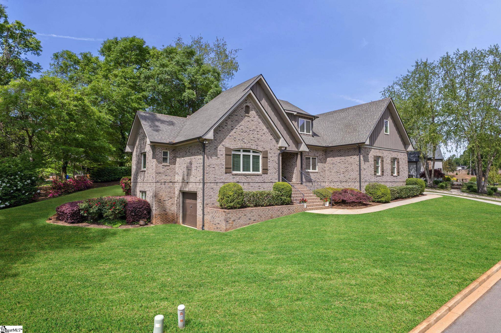 Greenville, SC 29609,15 Paddington Avenue