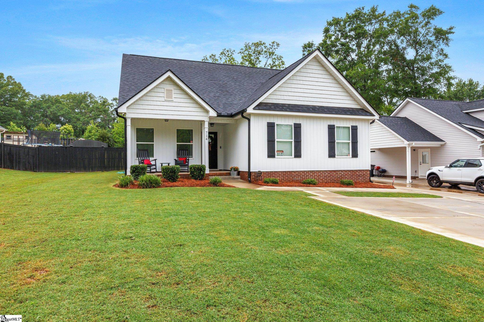 Laurens, SC 29630,714 Chestnut Street