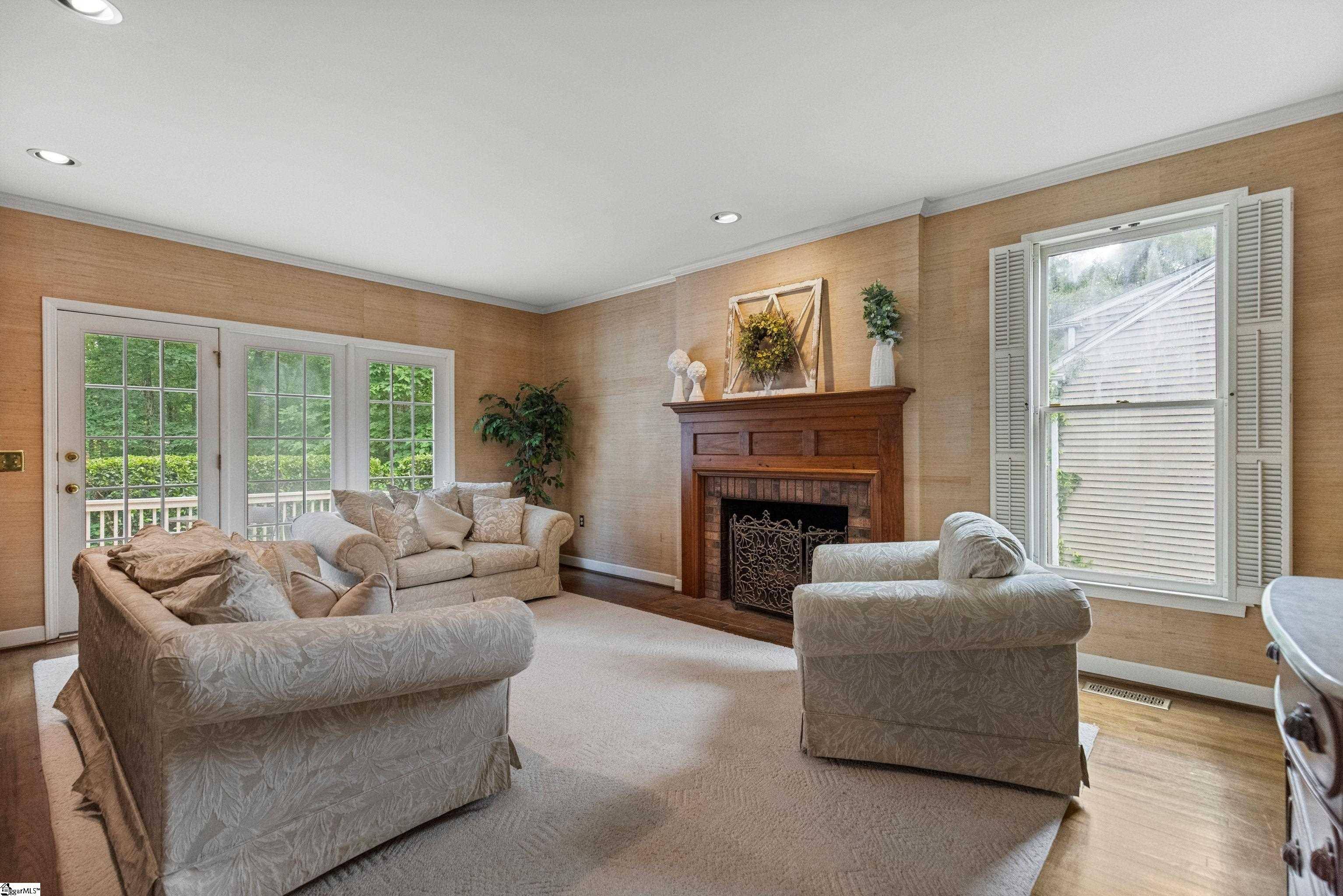 Taylors, SC 29687,218 BENDINGWOOD Circle