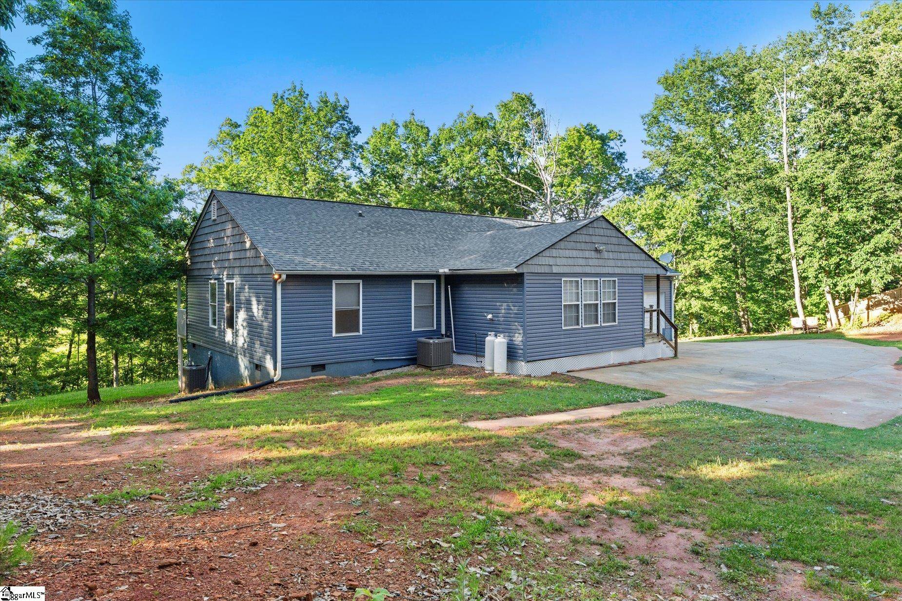 Taylors, SC 29687-6714,38 JESSE Court