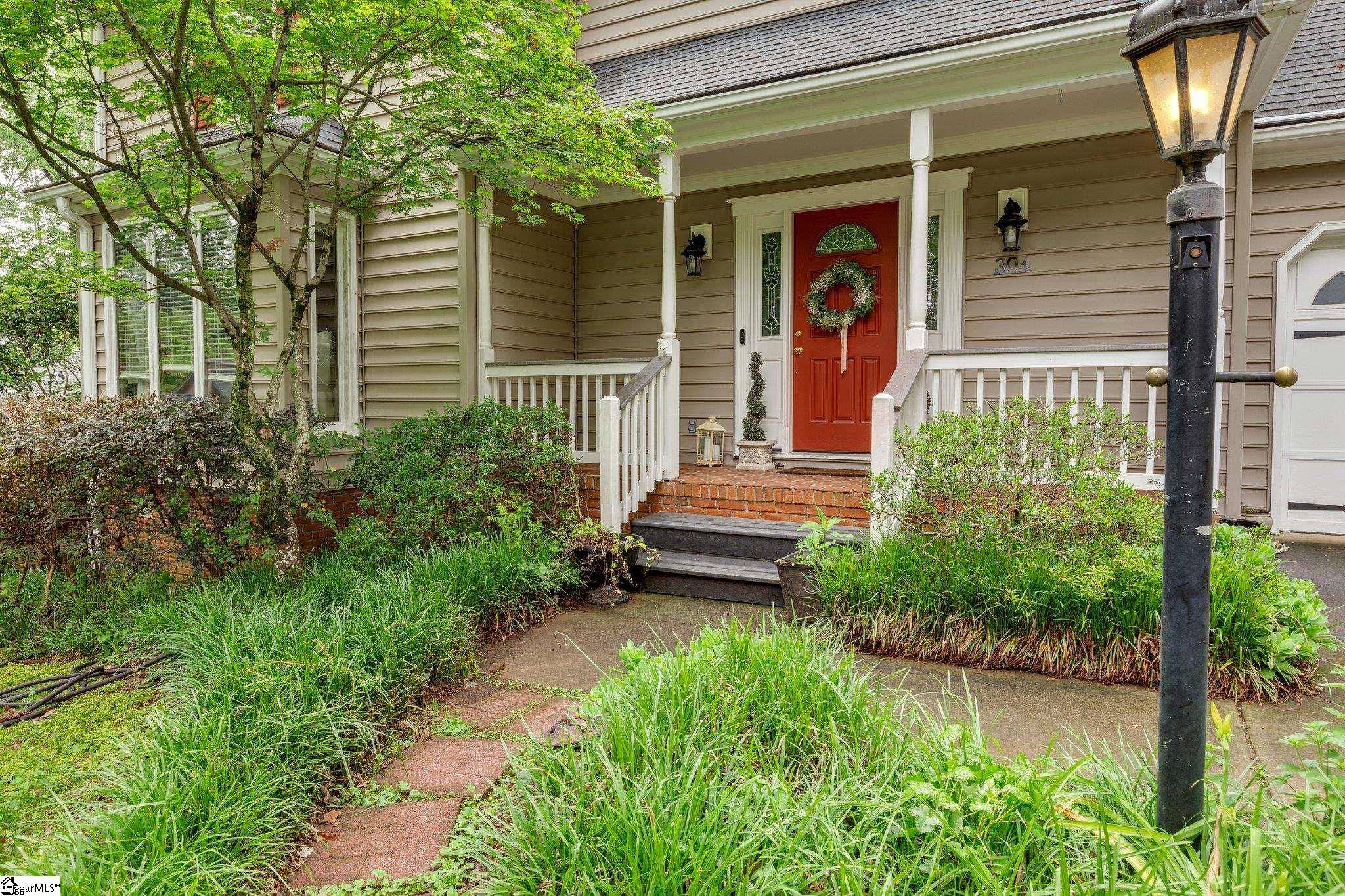 Taylors, SC 29687-6619,304 Oak Brook Way
