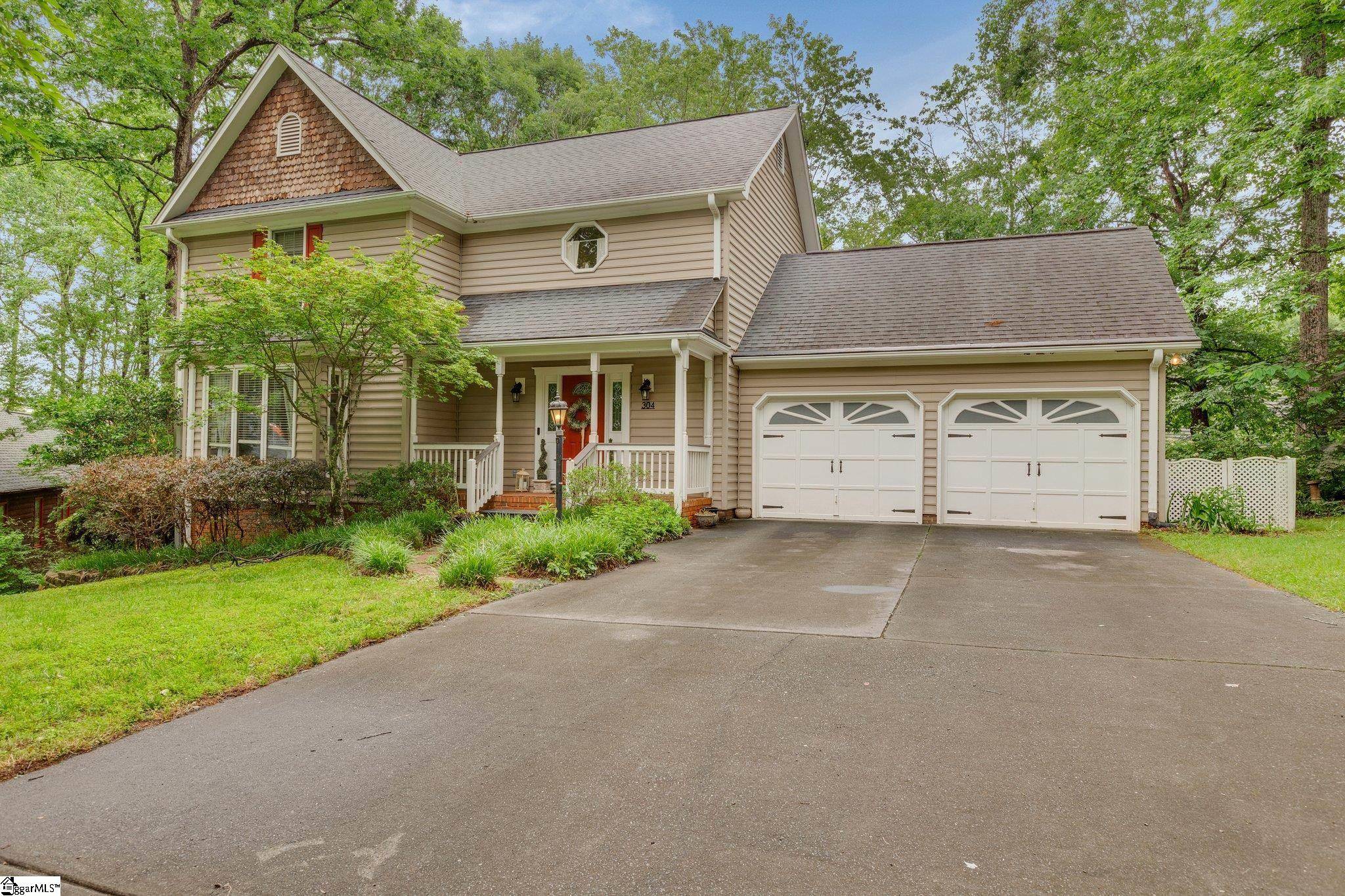 Taylors, SC 29687-6619,304 Oak Brook Way