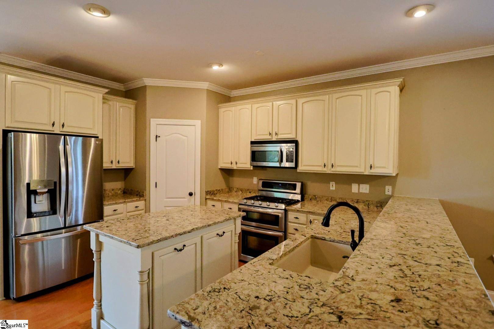 Simpsonville, SC 29681,216 Asheton Lakes Way