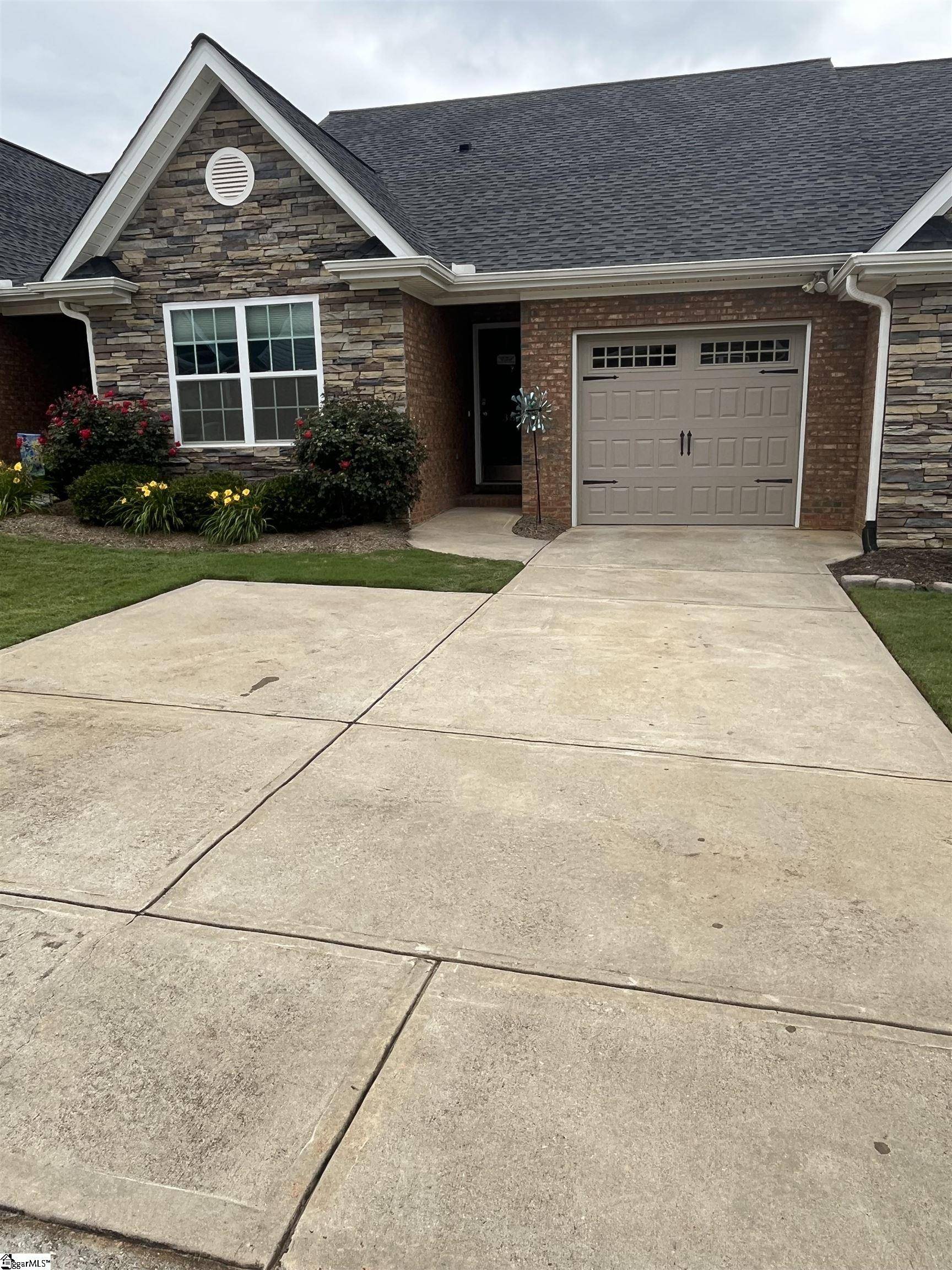 Moore, SC 29369,383 Amelia Springs Lane