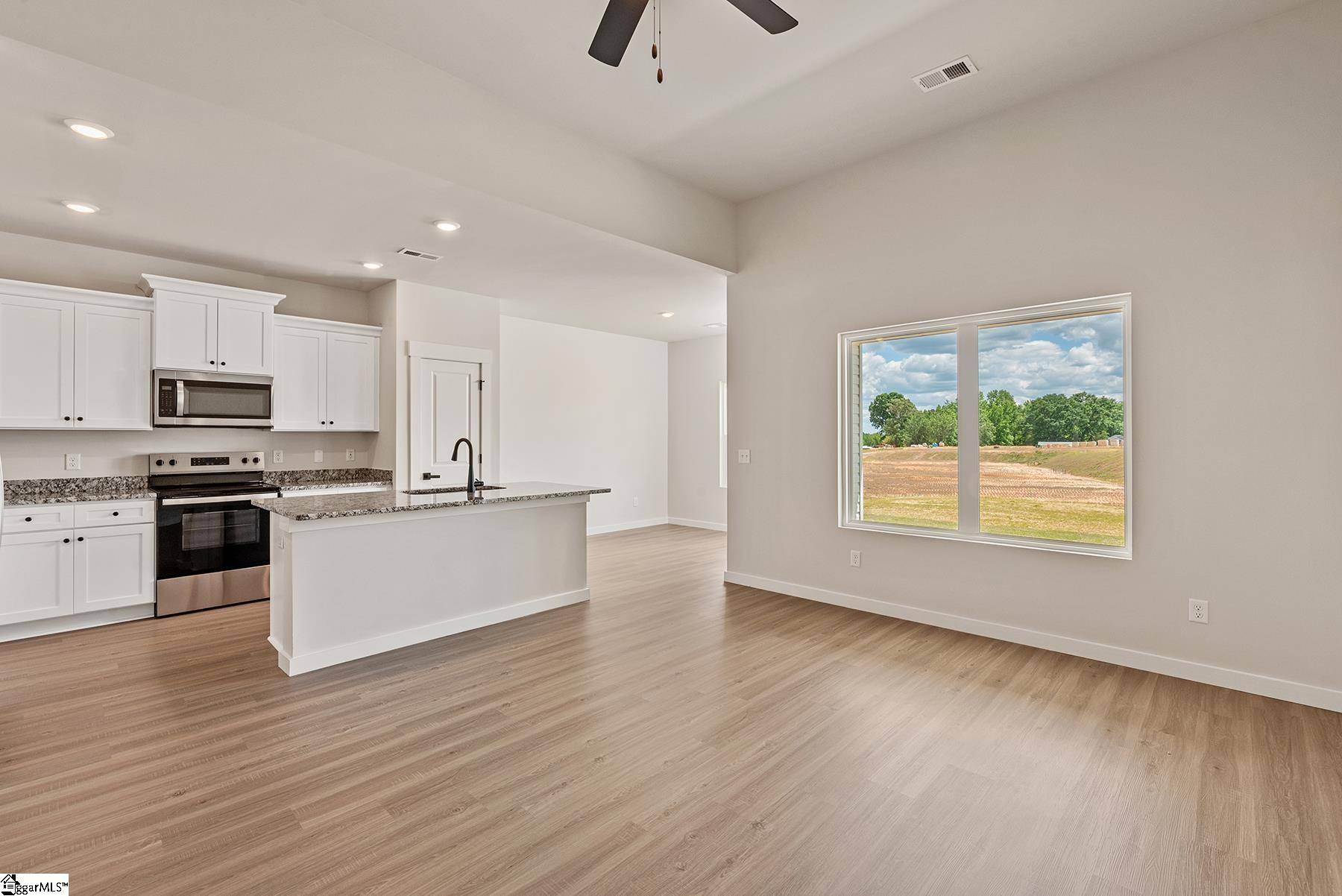 Moore, SC 29369,1224 Crested Iris Street