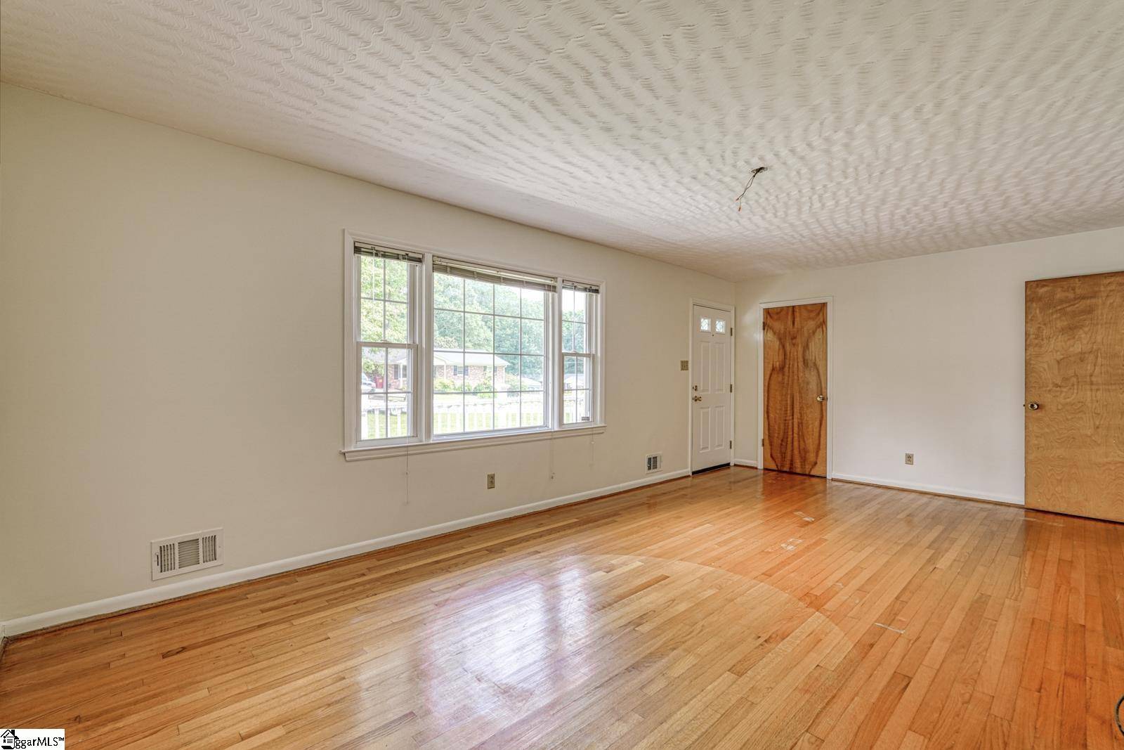 Spartanburg, SC 29301,163 Walden Circle