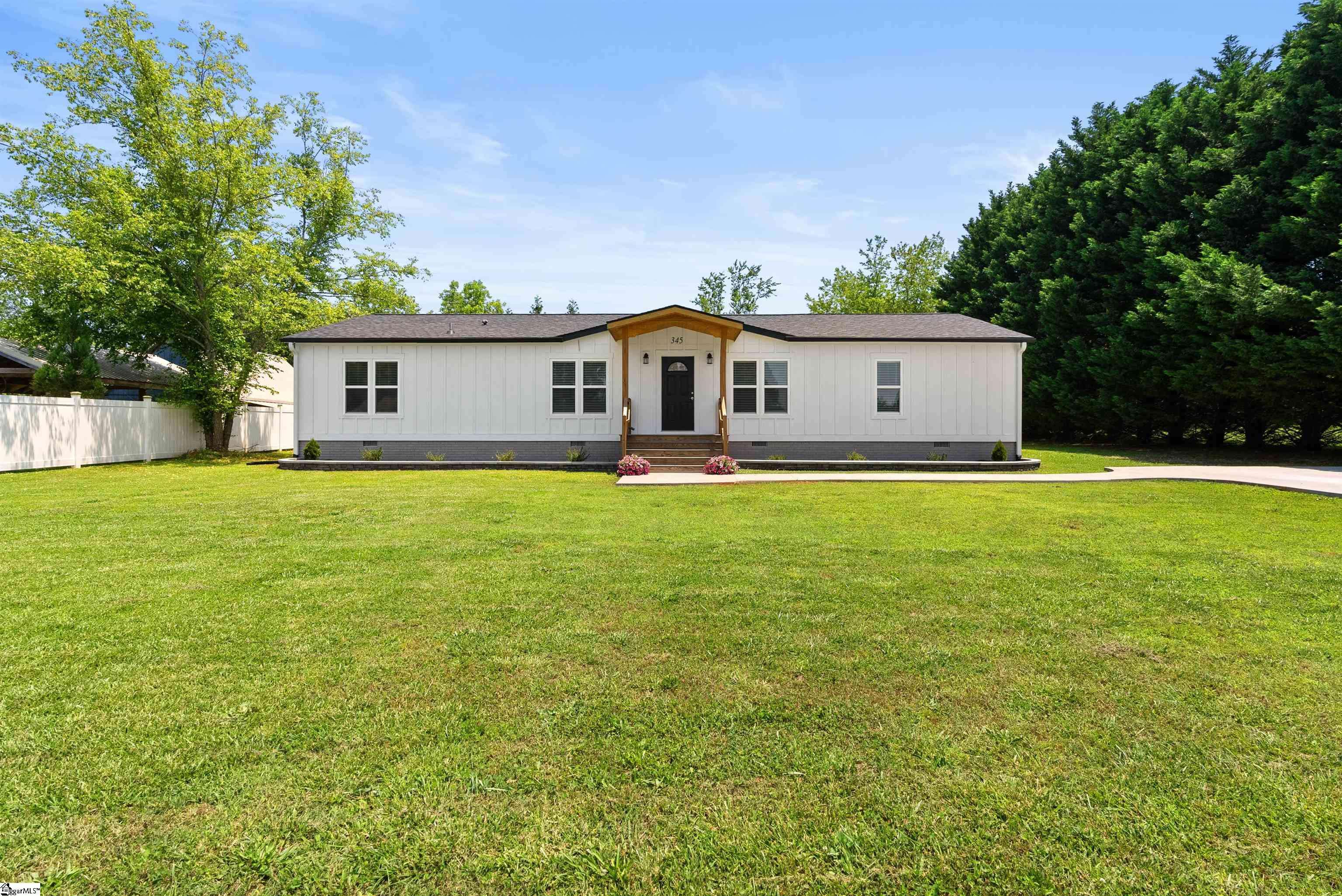 Inman, SC 29349,345 Broken Chimney Road