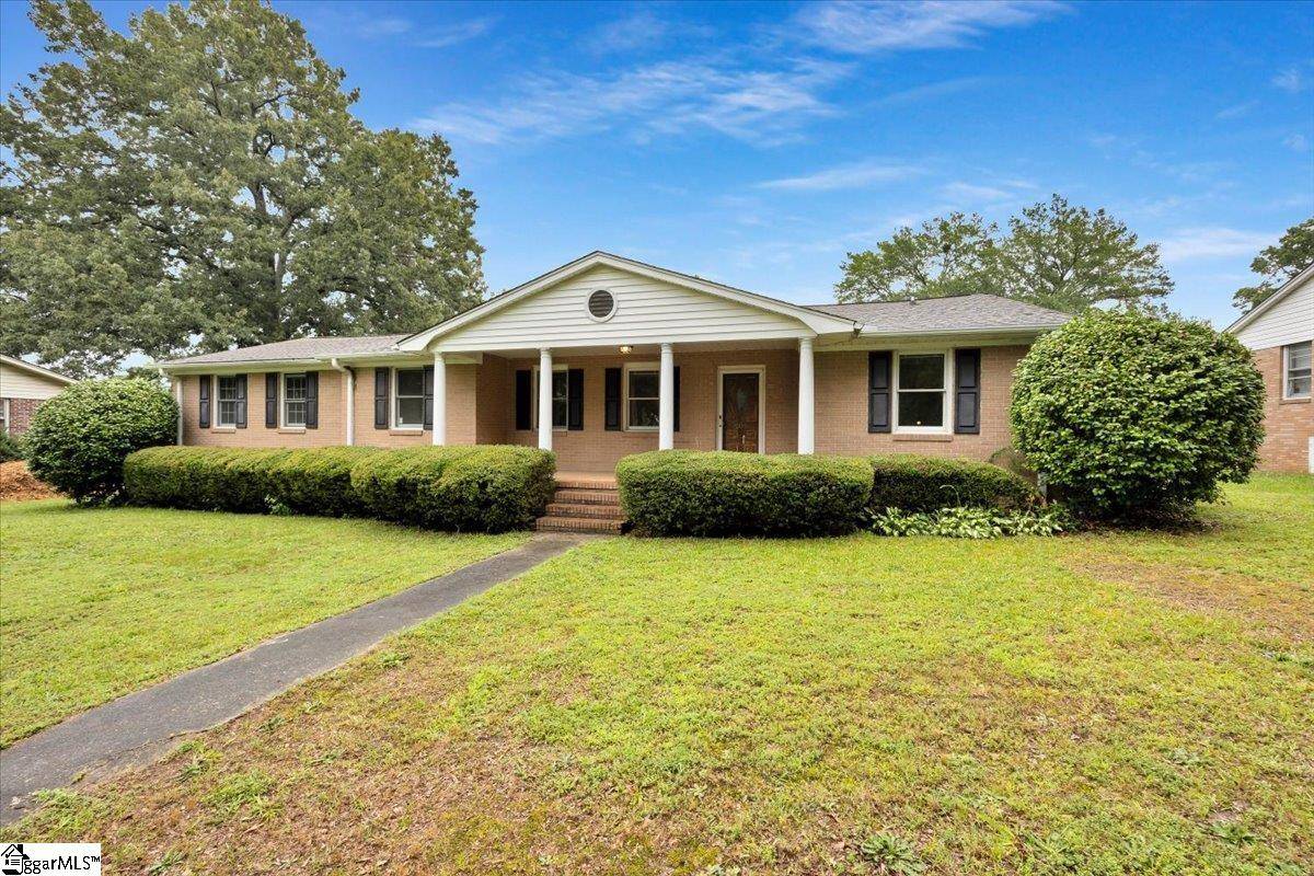 Fountain Inn, SC 29644-1724,204 Woodfield Avenue