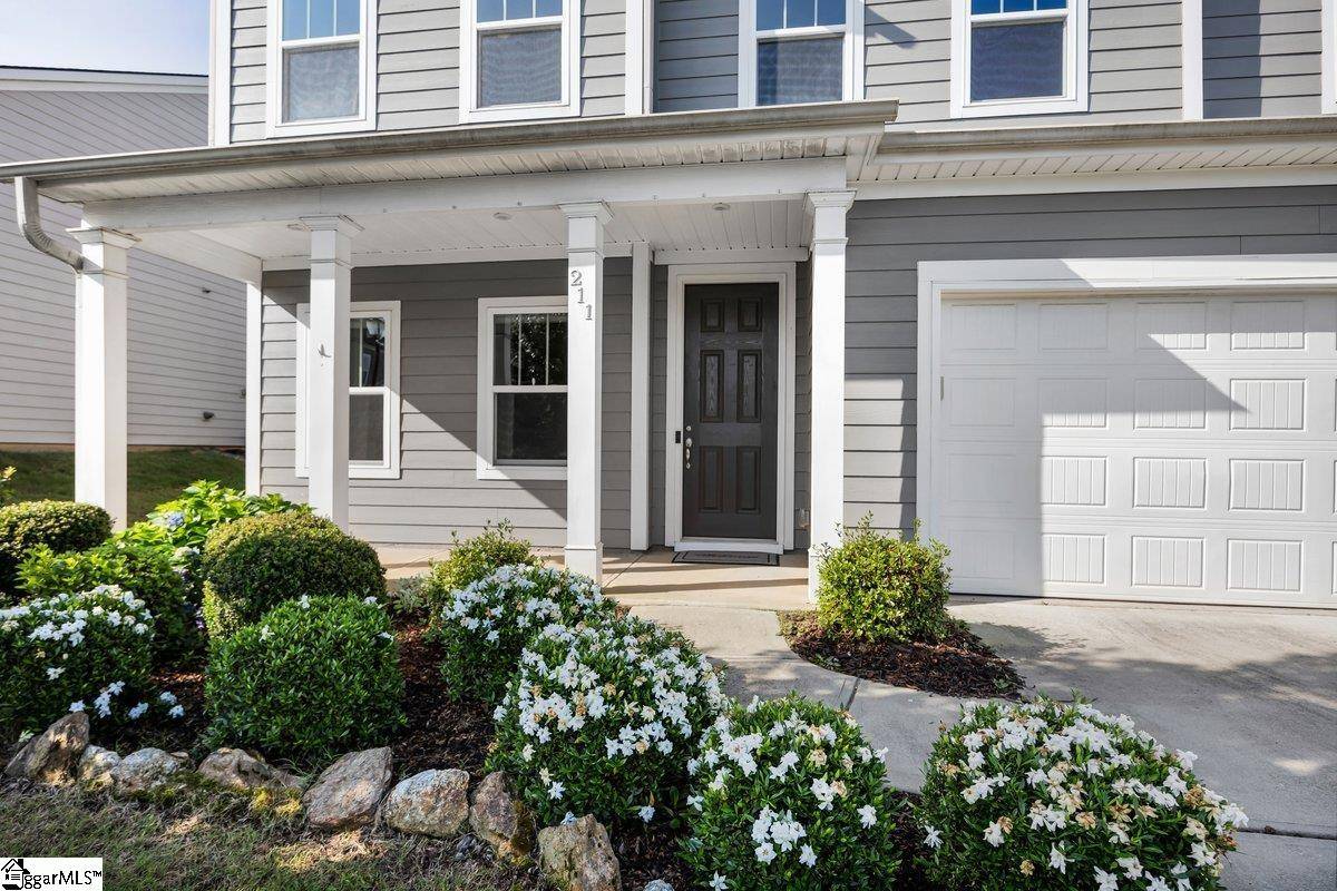 Simpsonville, SC 29680,211 Bank Swallow Way