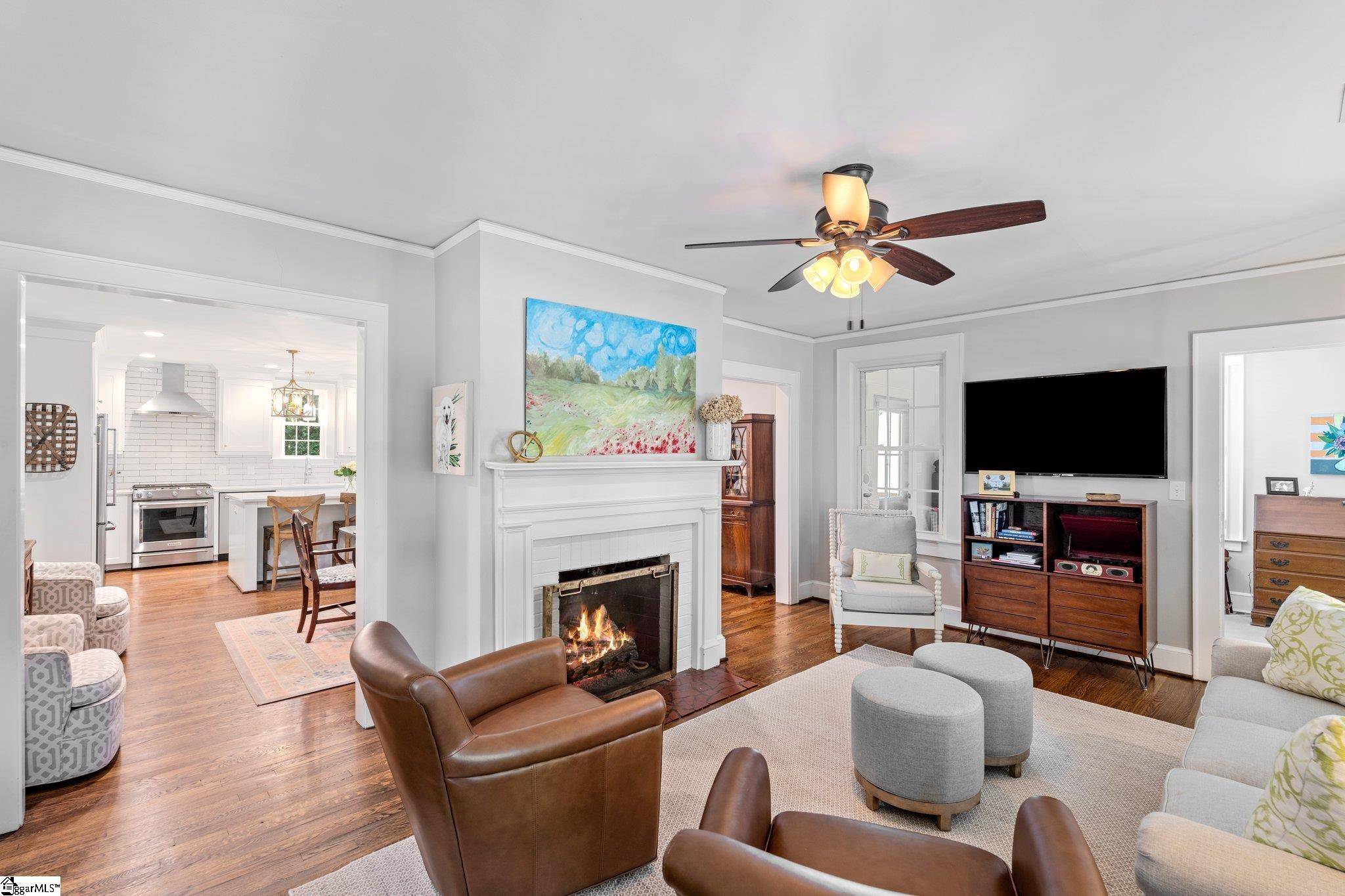 Greenville, SC 29605,10 Long Hill Street