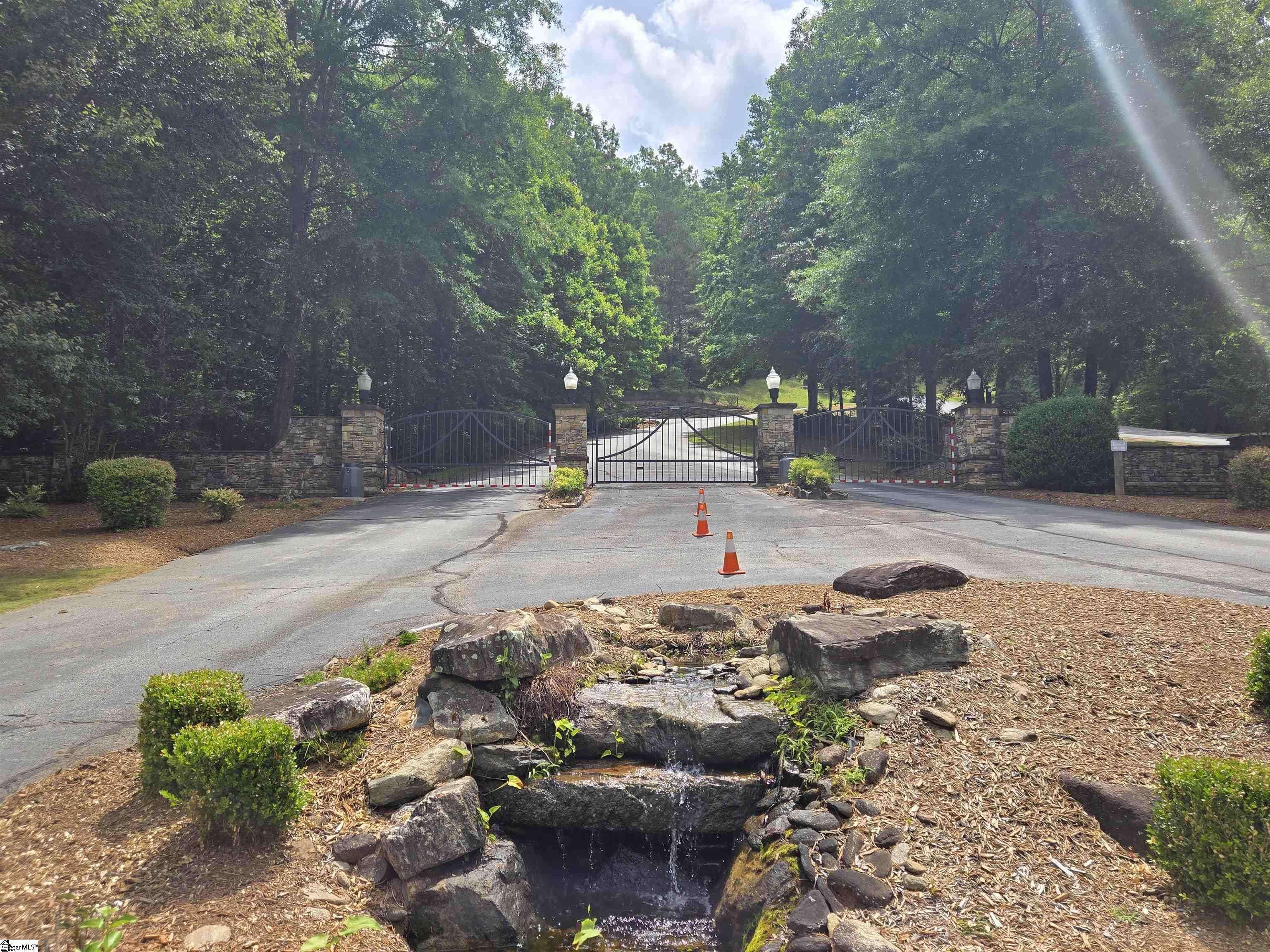 Pickens, SC 29671,109 Bernhardt Way