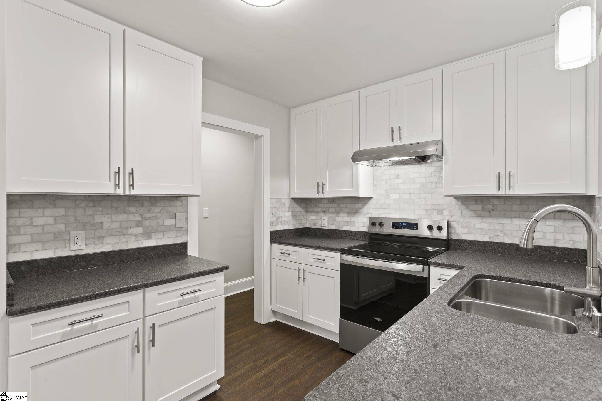 Greenville, SC 29617,9 Callahan Avenue