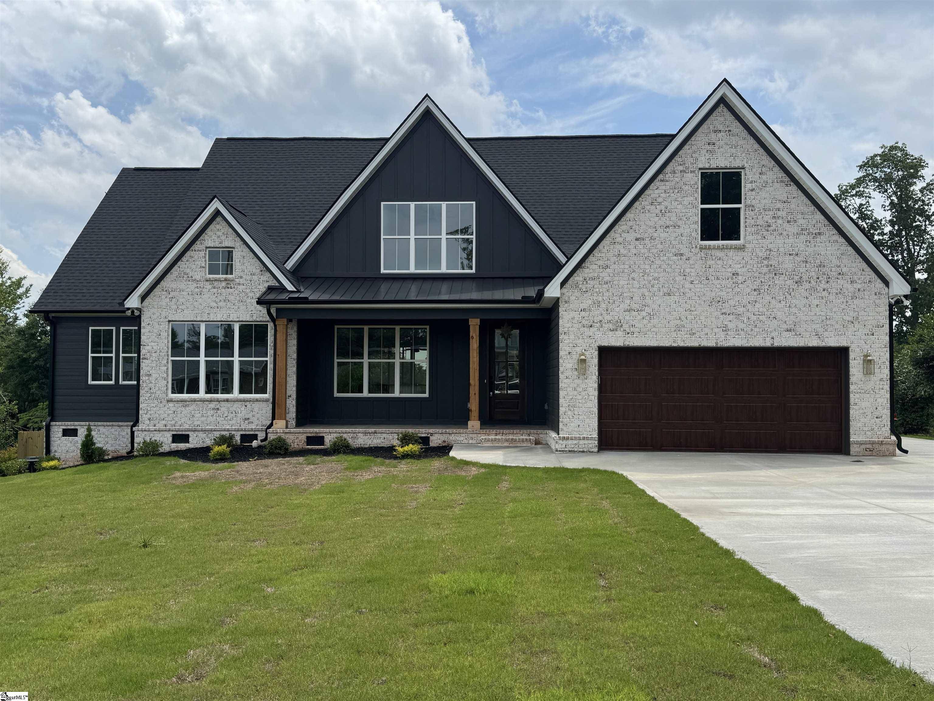 Greer, SC 29651,109 Oakdale Avenue
