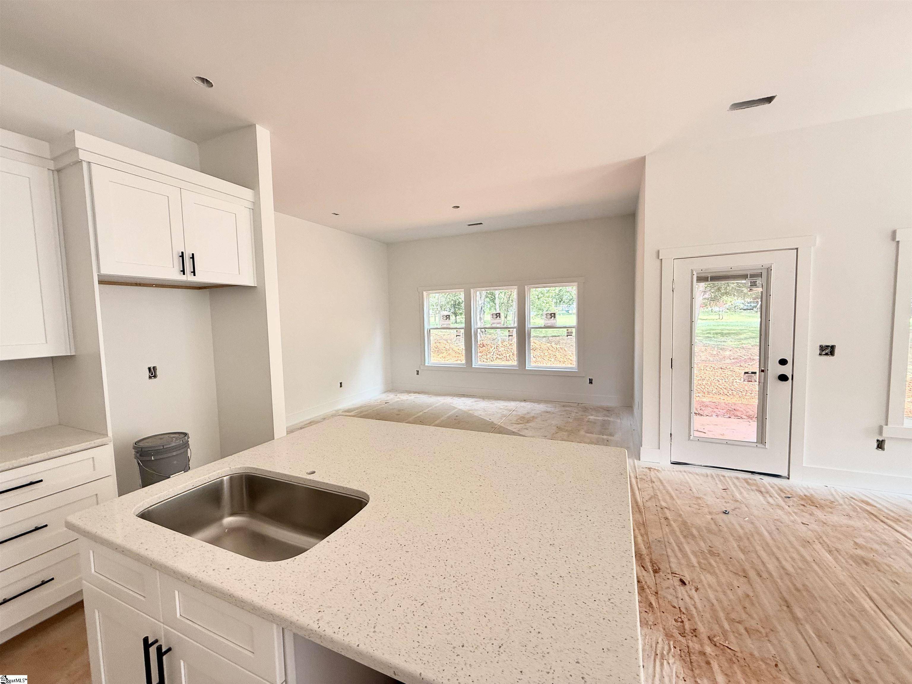 Inman, SC 29349,119 Bell Avenue