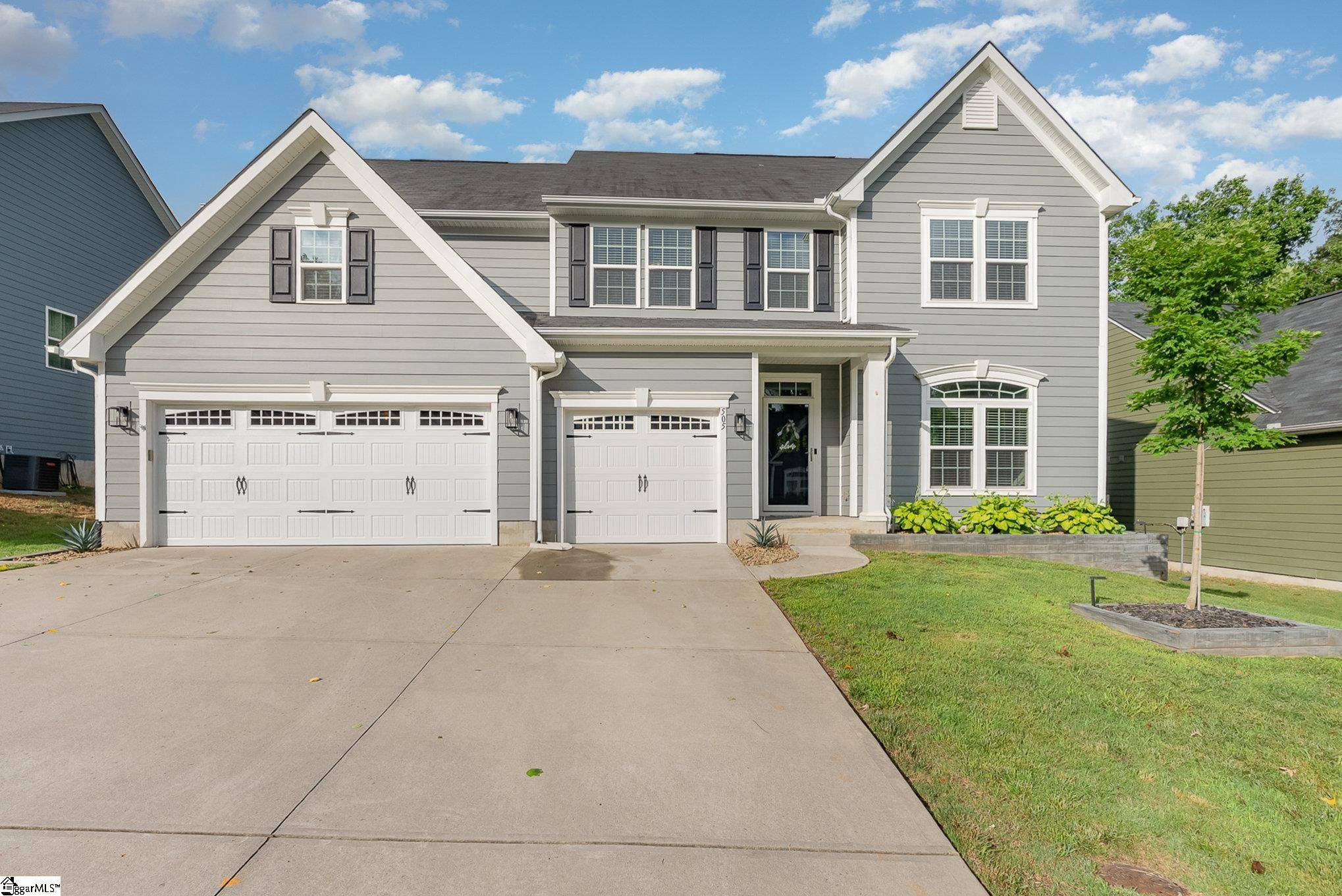 Simpsonville, SC 29681,505 BRIAR OAKS Lane