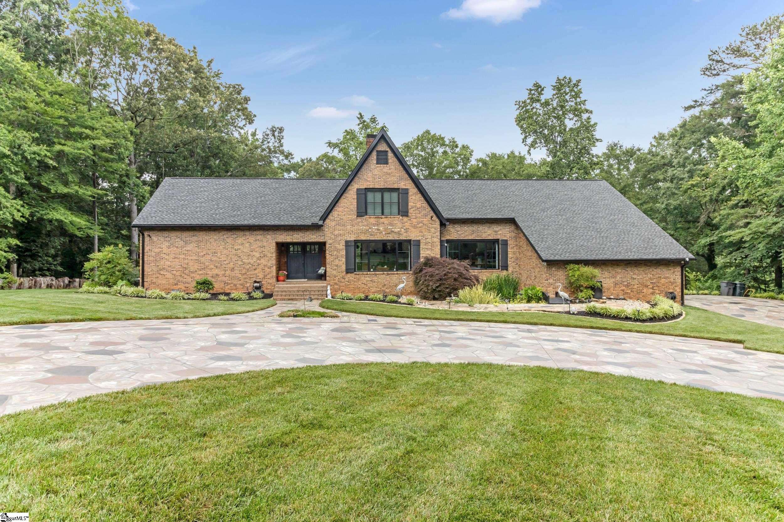 Moore, SC 29369,106 Riverbank Court
