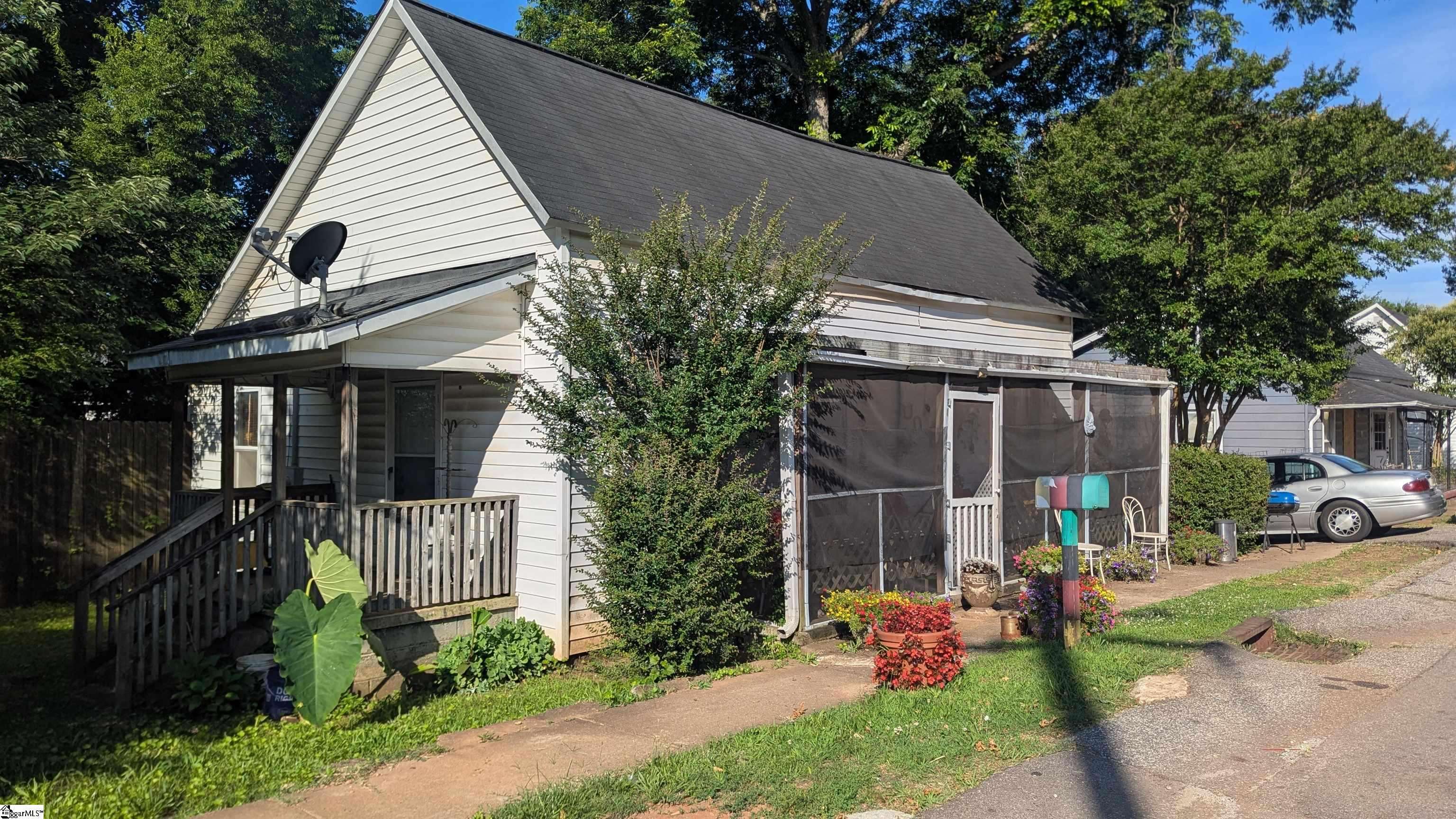 Greenville, SC 29609,109 Hammett Street