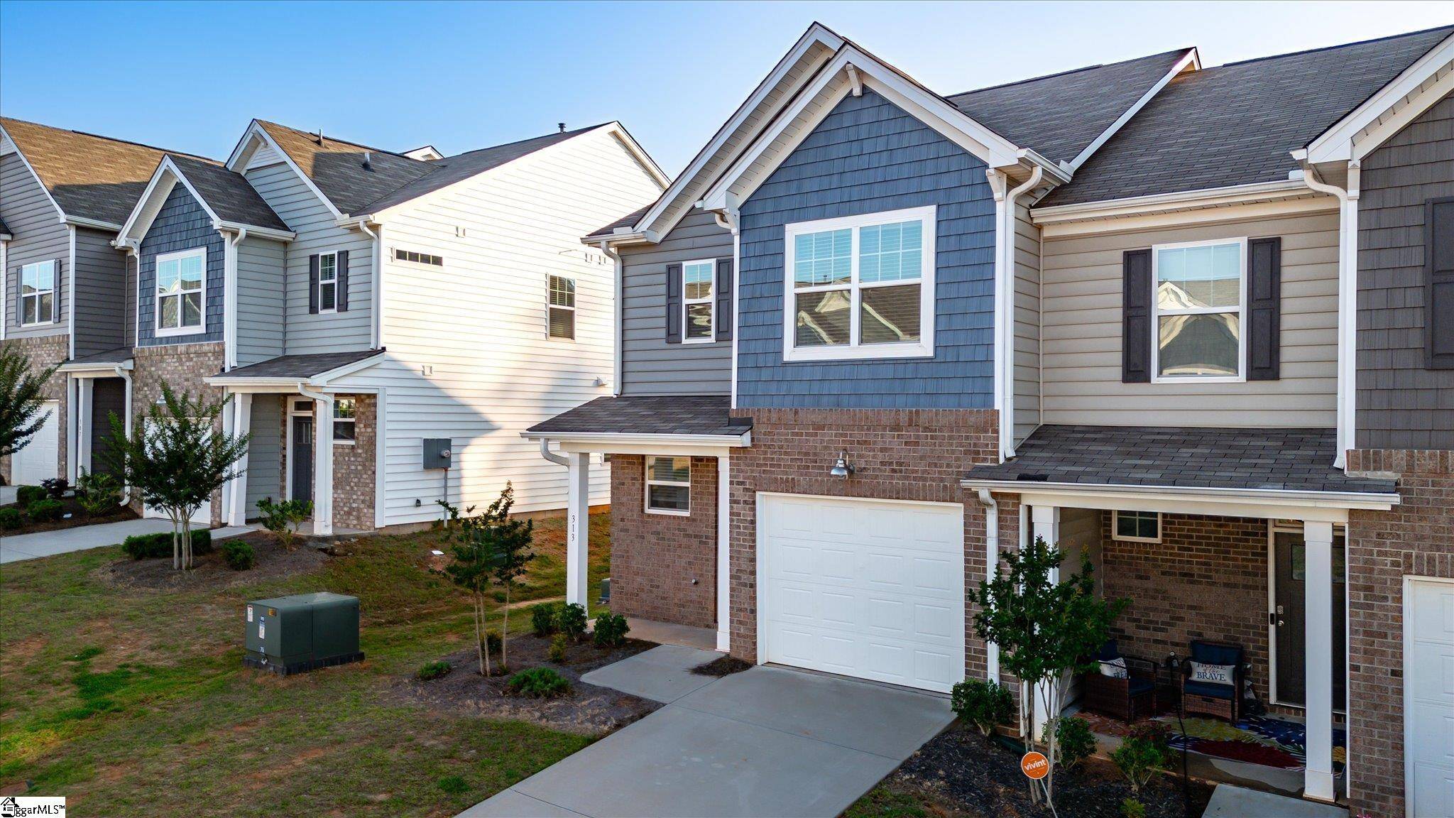 Easley, SC 29640,313 E Compass Way