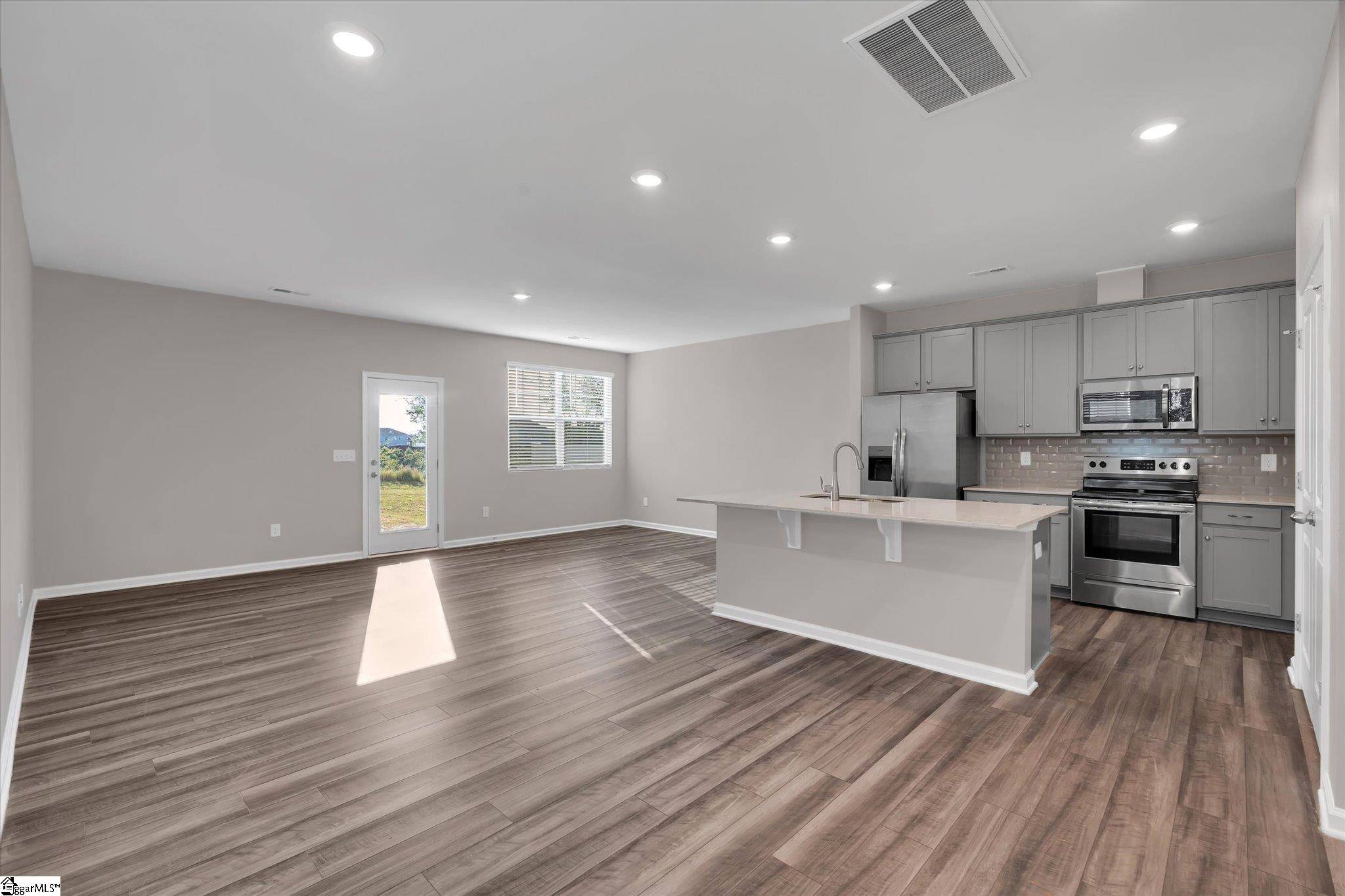 Easley, SC 29640,291 E Compass Way