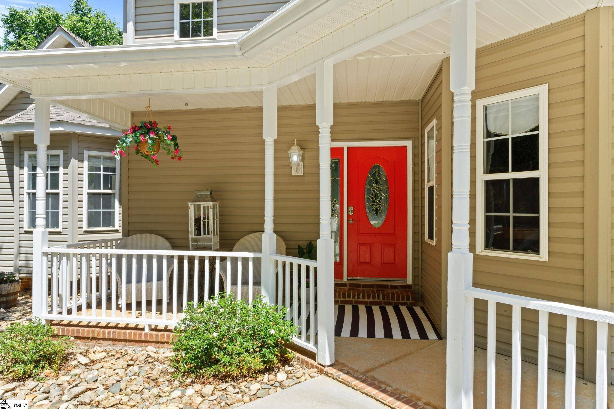 Duncan, SC 29334,436 S Lakeview Drive